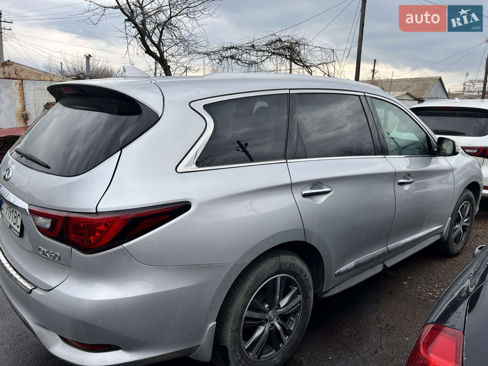 Infiniti QX60 2018 VIN 5N1DL0MM3KC526870 фото оголошення 2 з 6