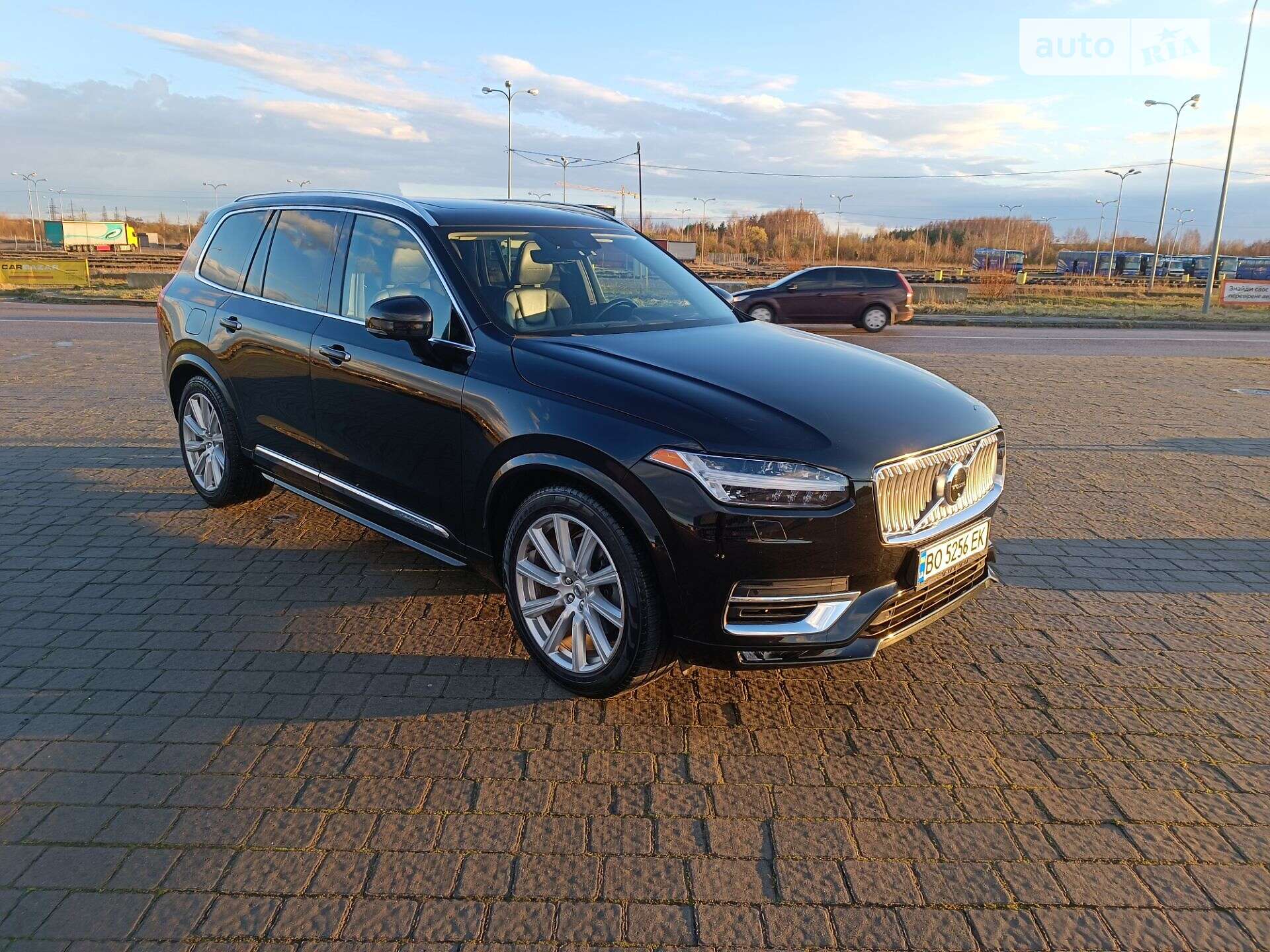 Volvo XC90 2016 VIN YV4A22PL1H1150521 фото оголошення 3 з 49