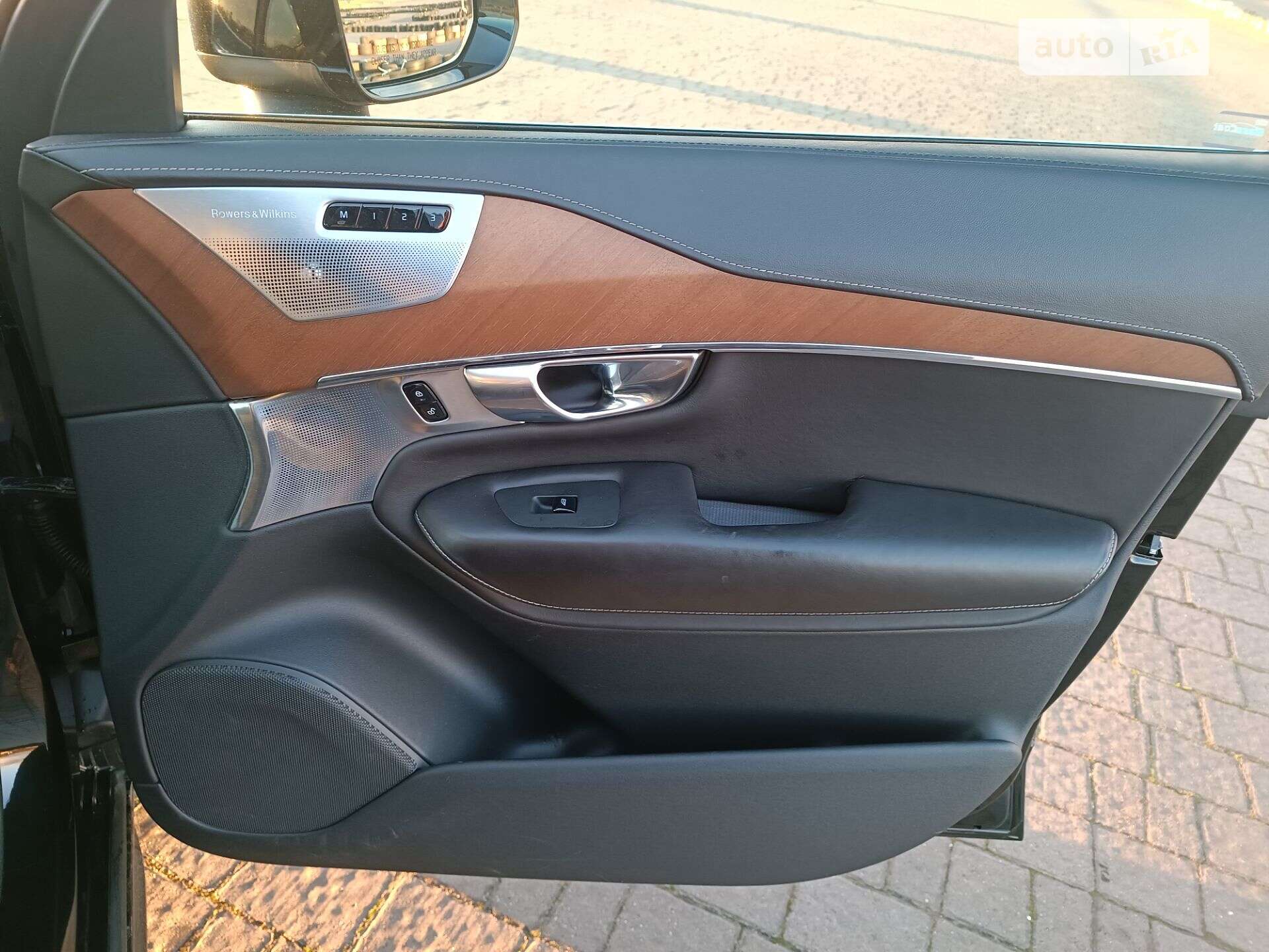 Volvo XC90 2016 VIN YV4A22PL1H1150521 фото оголошення 14 з 49