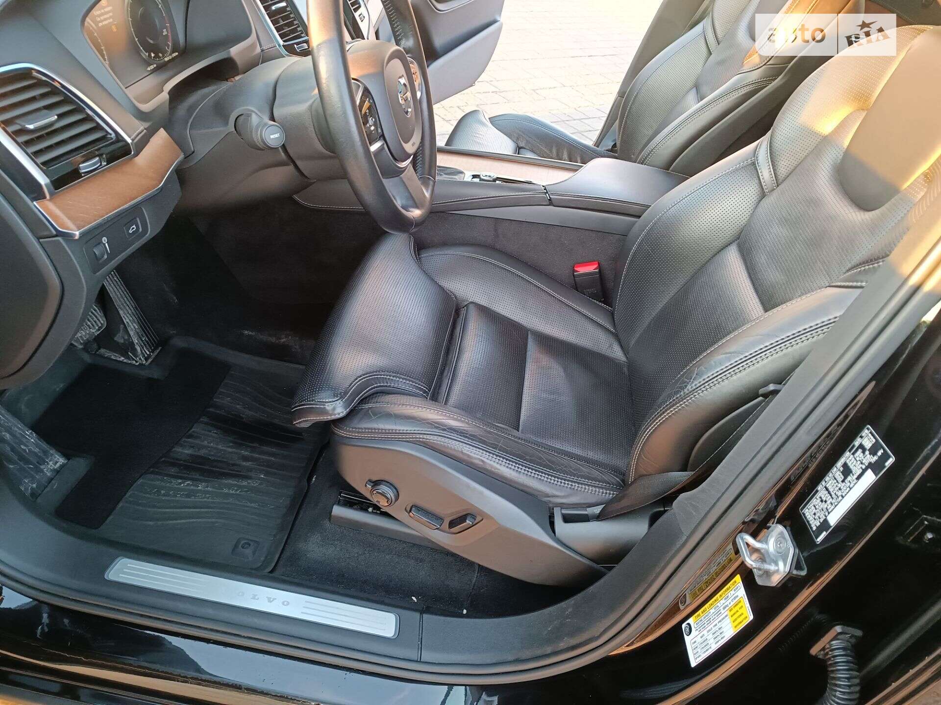Volvo XC90 2016 VIN YV4A22PL1H1150521 фото оголошення 26 з 49