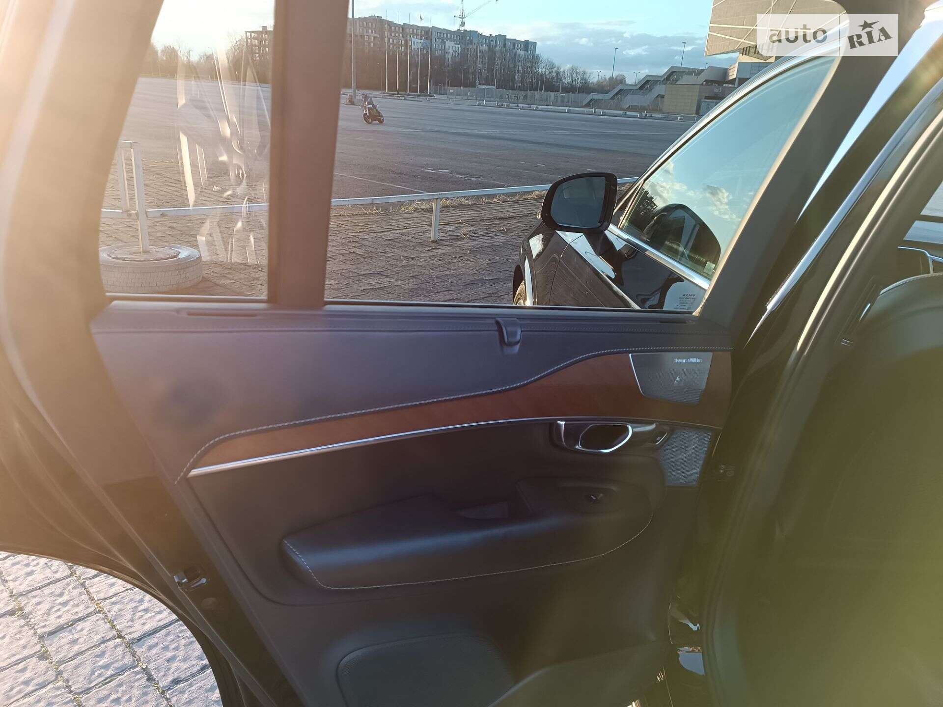 Volvo XC90 2016 VIN YV4A22PL1H1150521 фото оголошення 29 з 49