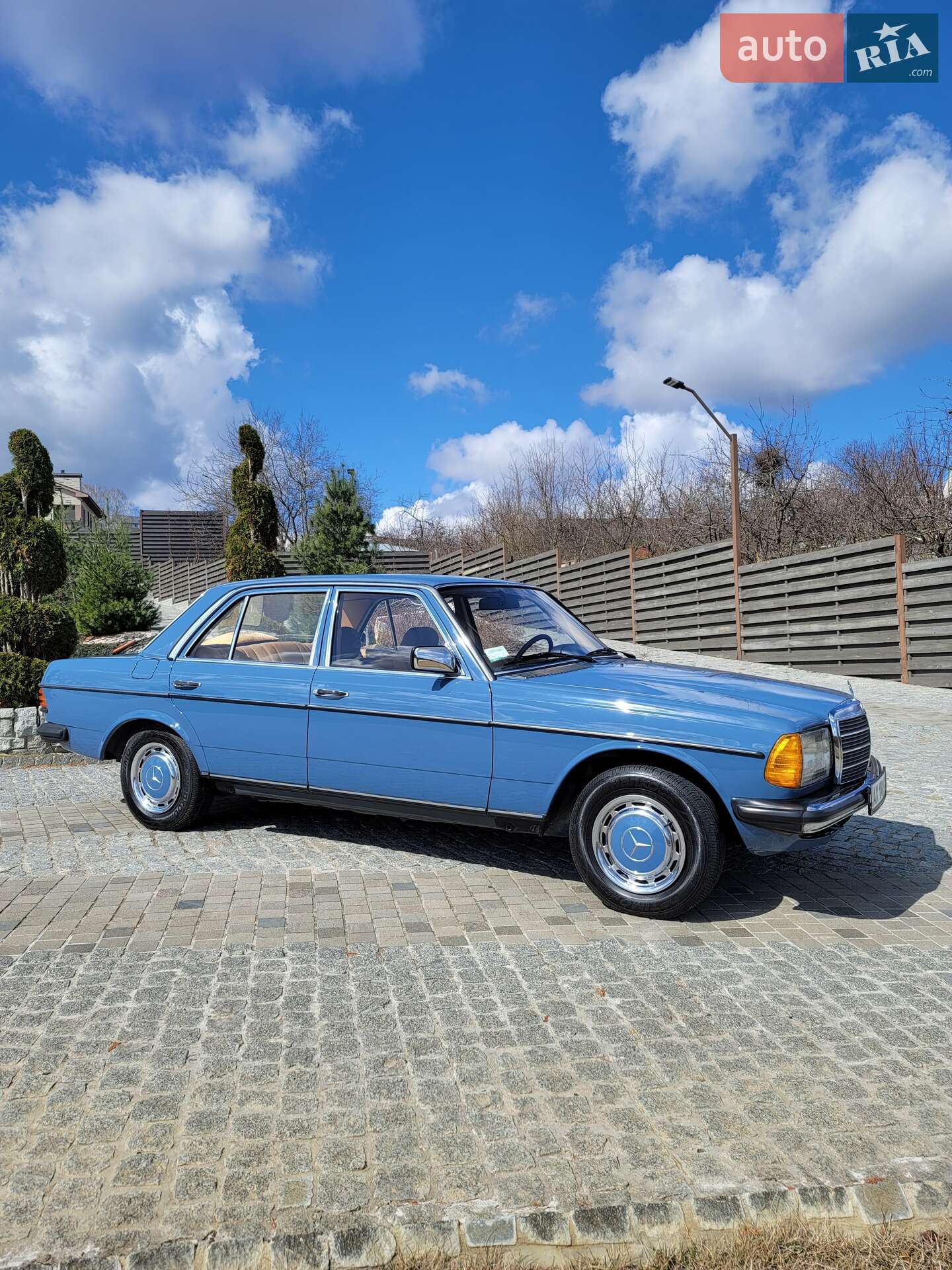 Mercedes-Benz E-Class 1984 VIN WDB1242231A101027 фото оголошення 3 з 43