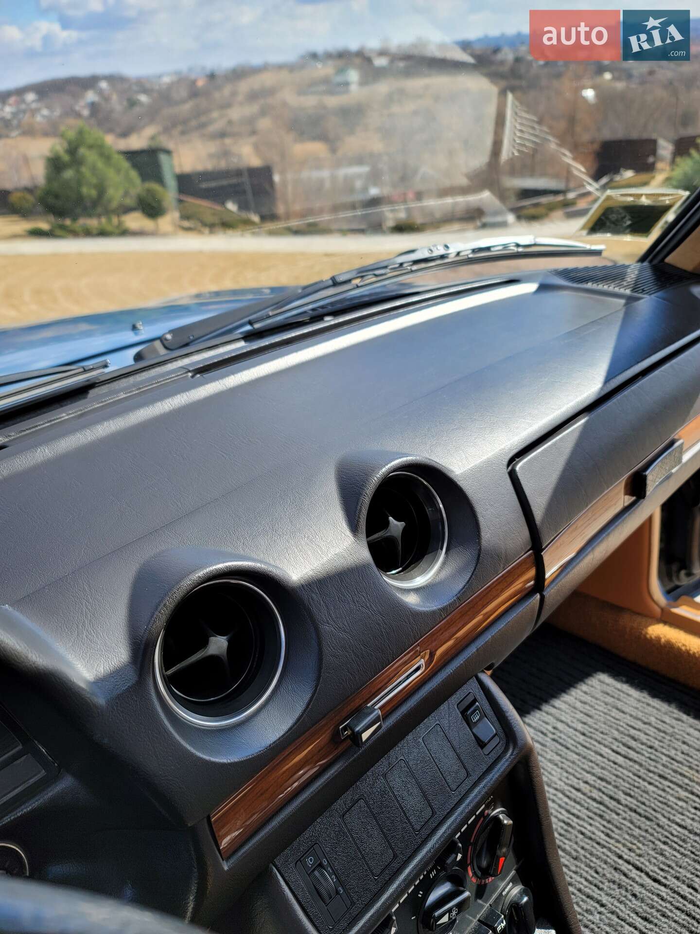 Mercedes-Benz E-Class 1984 VIN WDB1242231A101027 фото оголошення 36 з 43