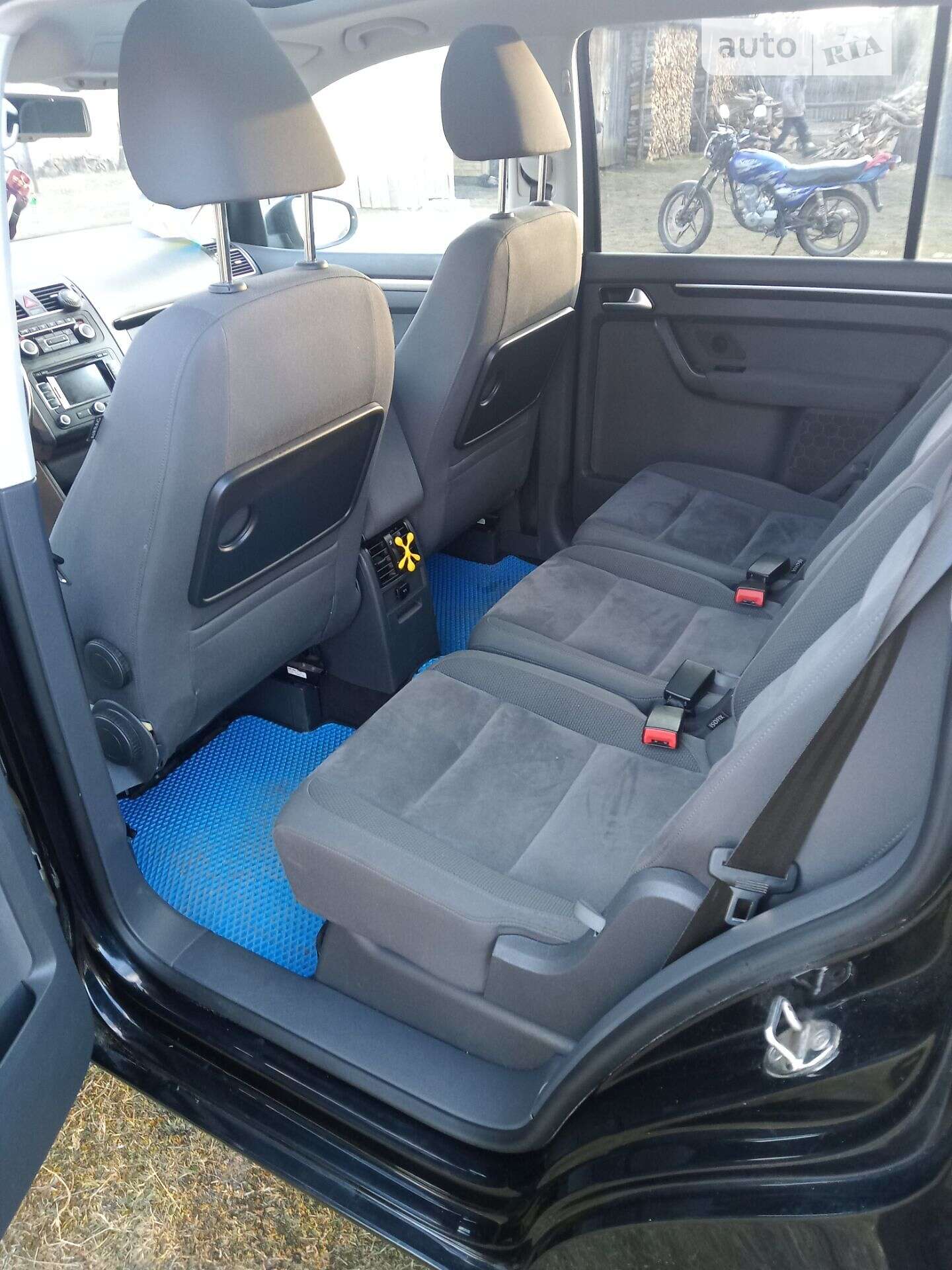 Volkswagen Touran 2011 VIN WVGZZZ1TZCW070533 фото оголошення 4 з 12