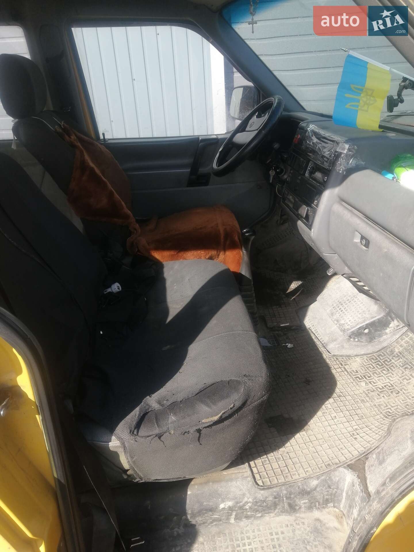 Volkswagen Caravelle 1994 VIN WV2ZZZ70ZRH047096 фото оголошення 2 з 6