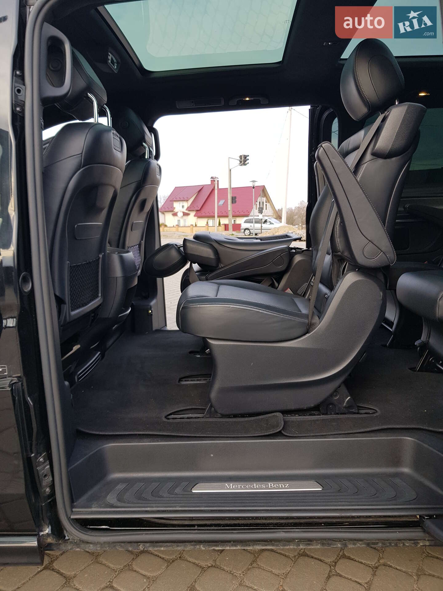 Mercedes-Benz V-Class 2018 VIN WDF44781313426148 фото оголошення 20 з 27