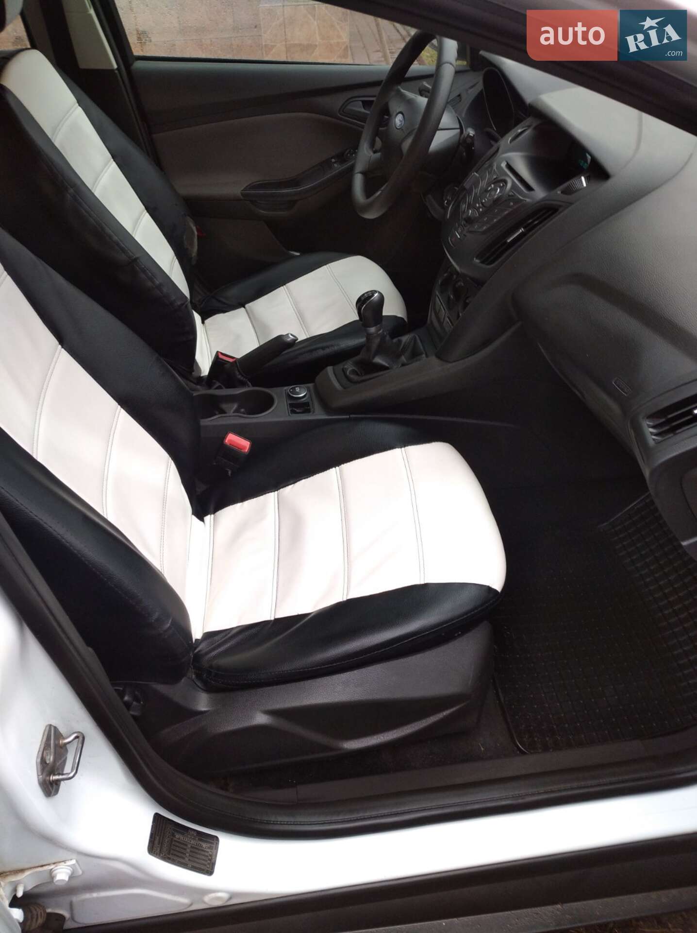 Ford Focus 2014 VIN WF0KXXGCBKEY77981 фото оголошення 5 з 15