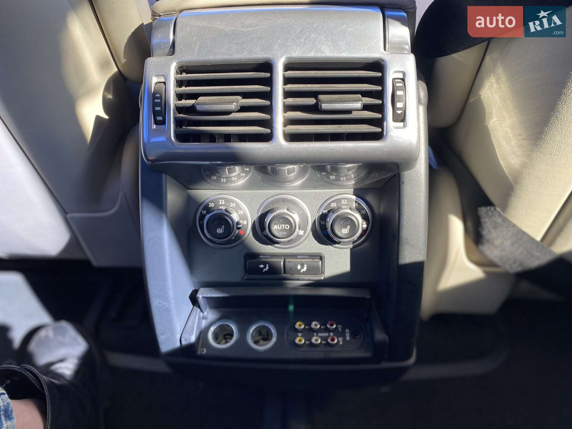 Land Rover Range Rover 2008 VIN SALLMAM348A284551 фото оголошення 11 з 13
