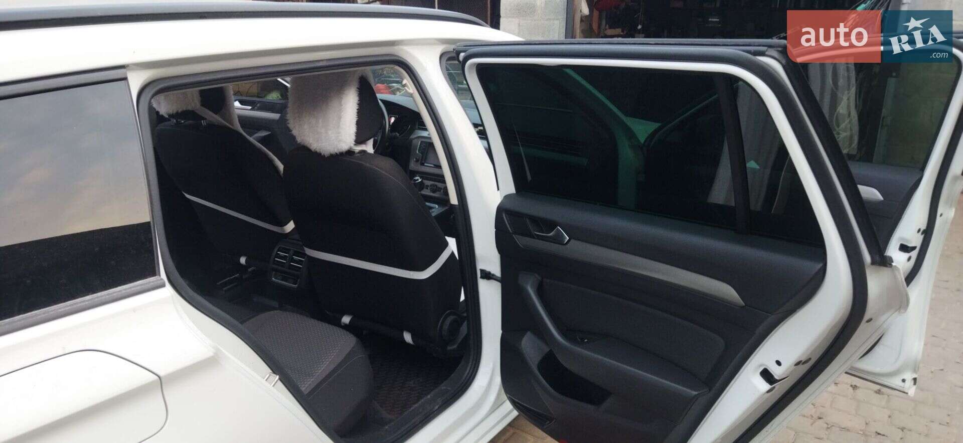 Volkswagen Passat 2016 VIN WVWZZZ3CZGP026558 фото оголошення 16 з 18