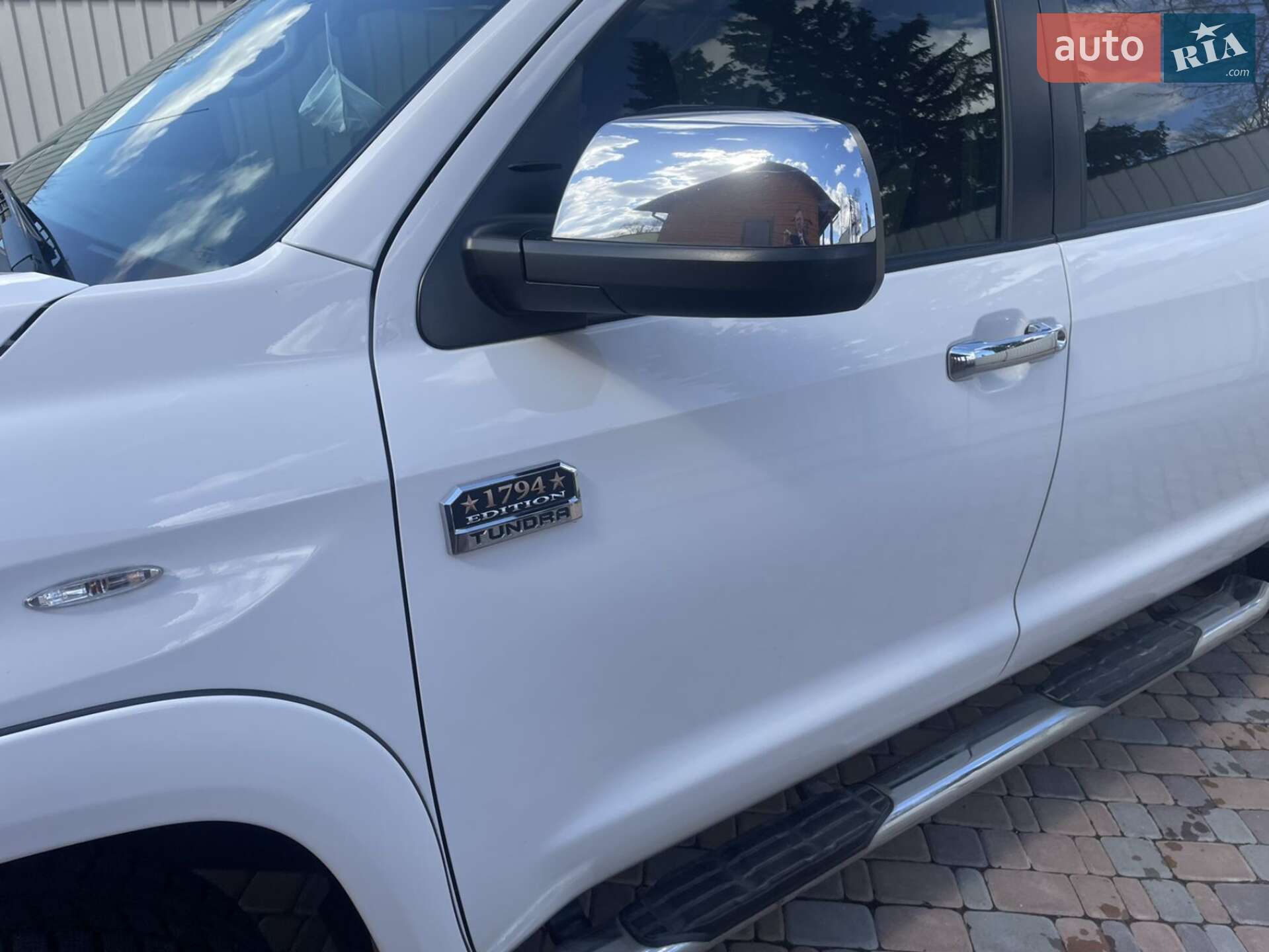 Toyota Tundra 2014 VIN 5TFAW5F16EX397051 фото оголошення 4 з 21