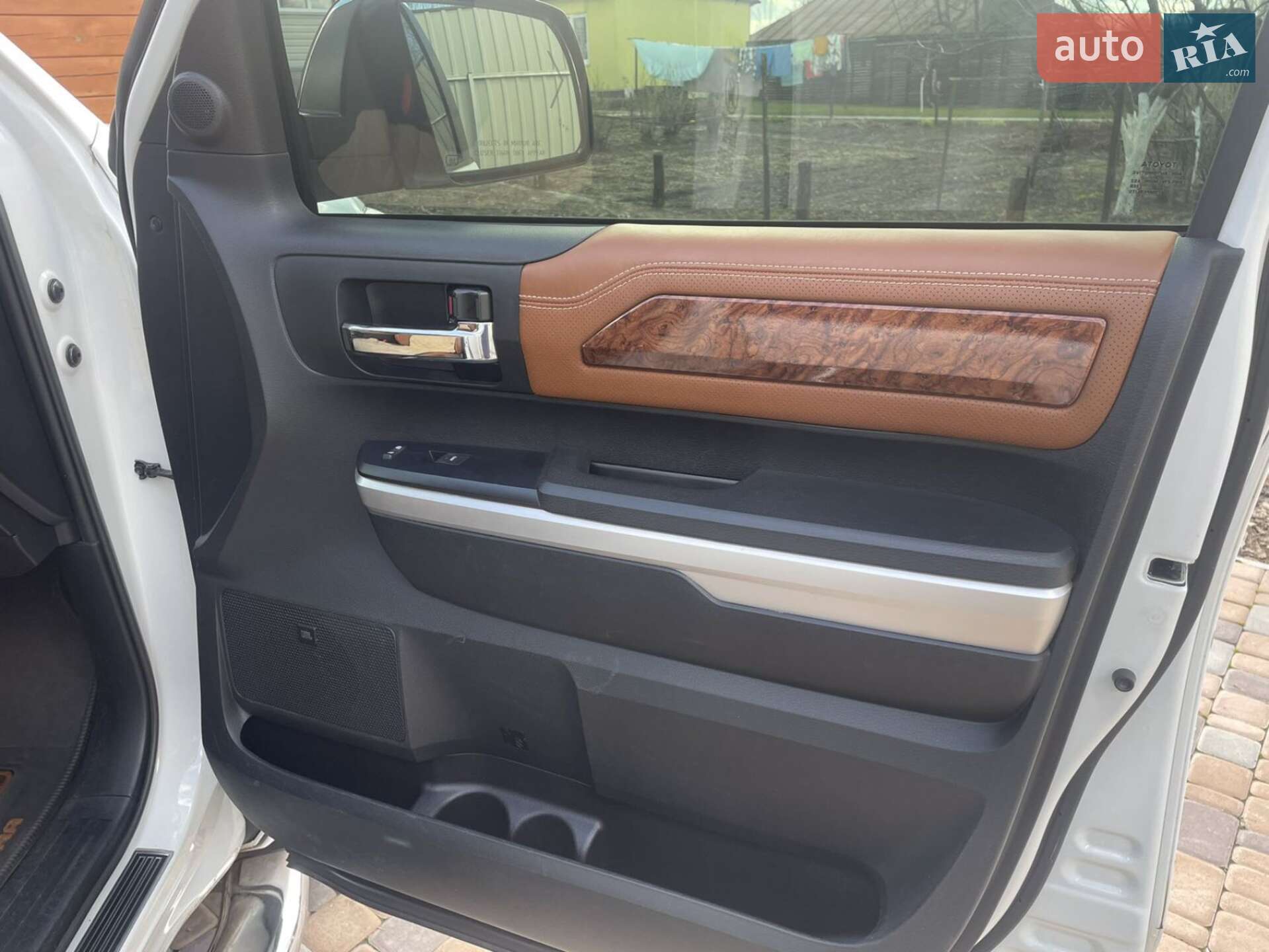 Toyota Tundra 2014 VIN 5TFAW5F16EX397051 фото оголошення 9 з 21