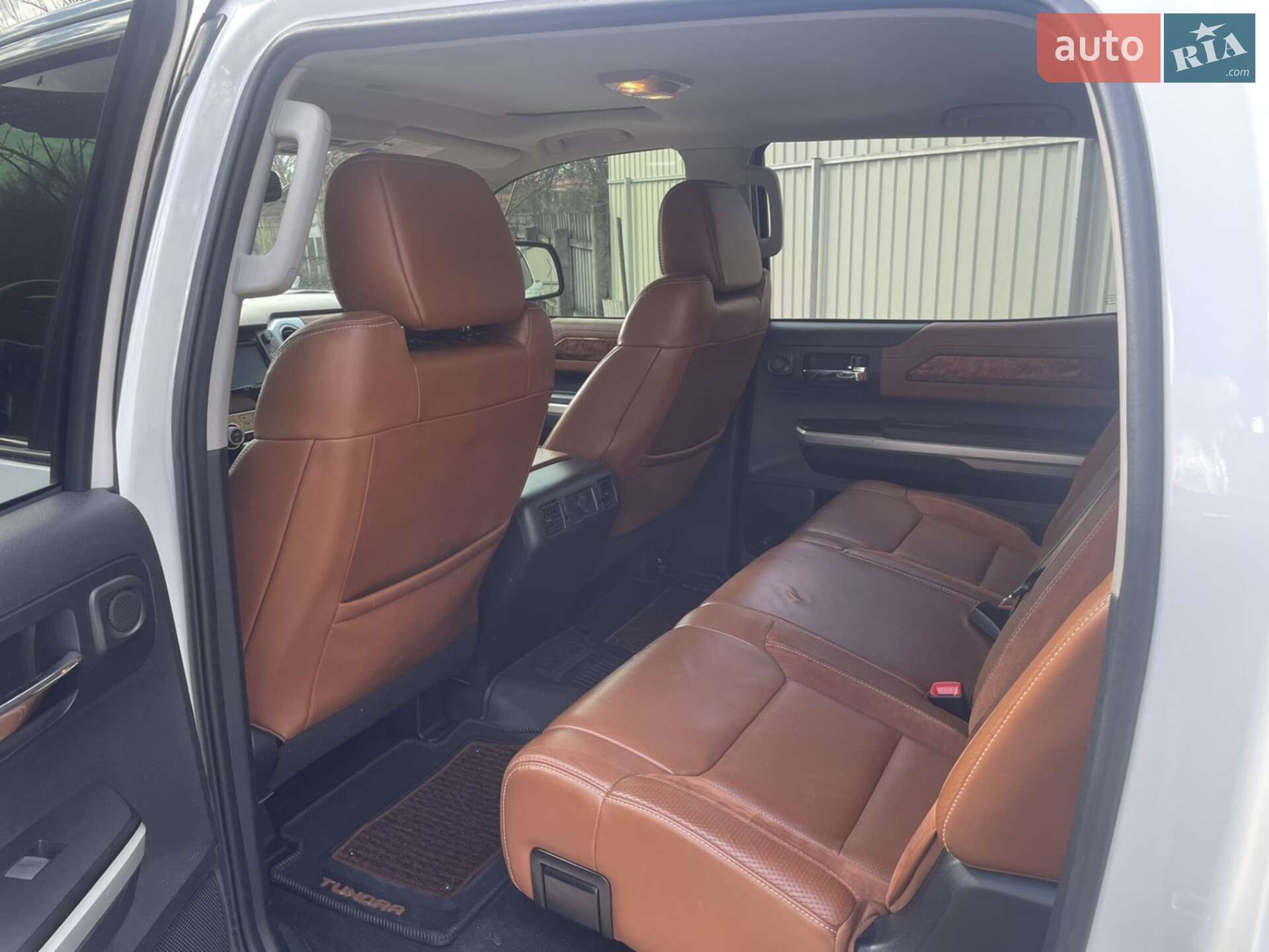 Toyota Tundra 2014 VIN 5TFAW5F16EX397051 фото оголошення 8 з 21
