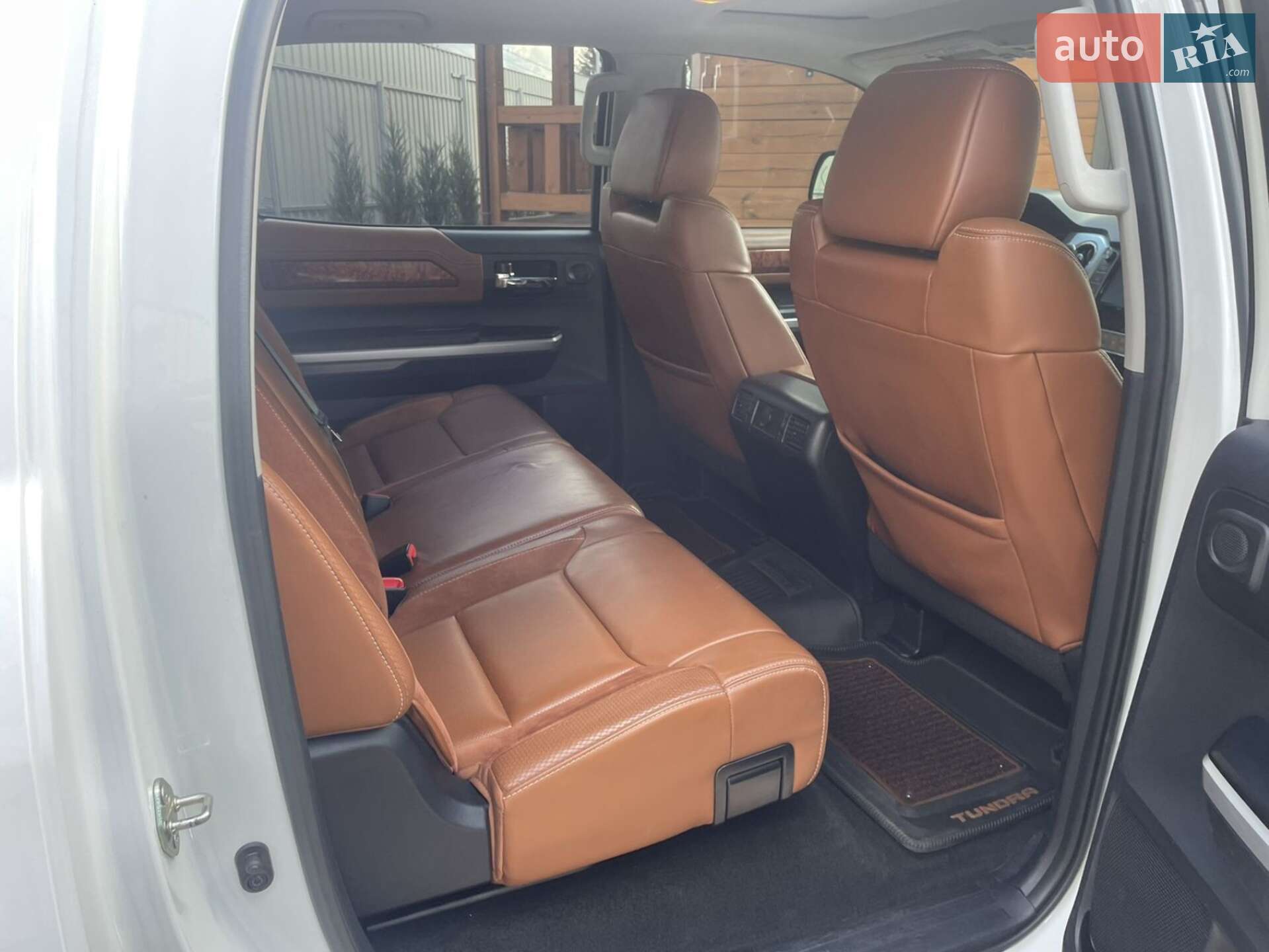 Toyota Tundra 2014 VIN 5TFAW5F16EX397051 фото оголошення 7 з 21