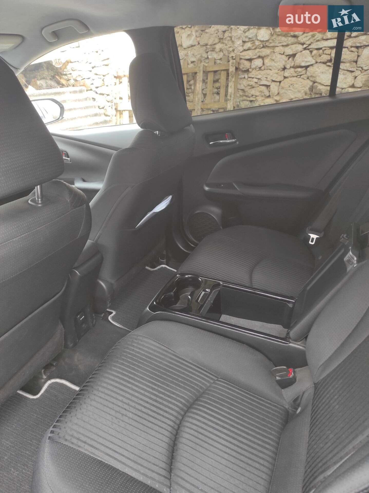 Toyota Prius 2018 VIN JTDKARFP9J3085399 фото оголошення 27 з 31