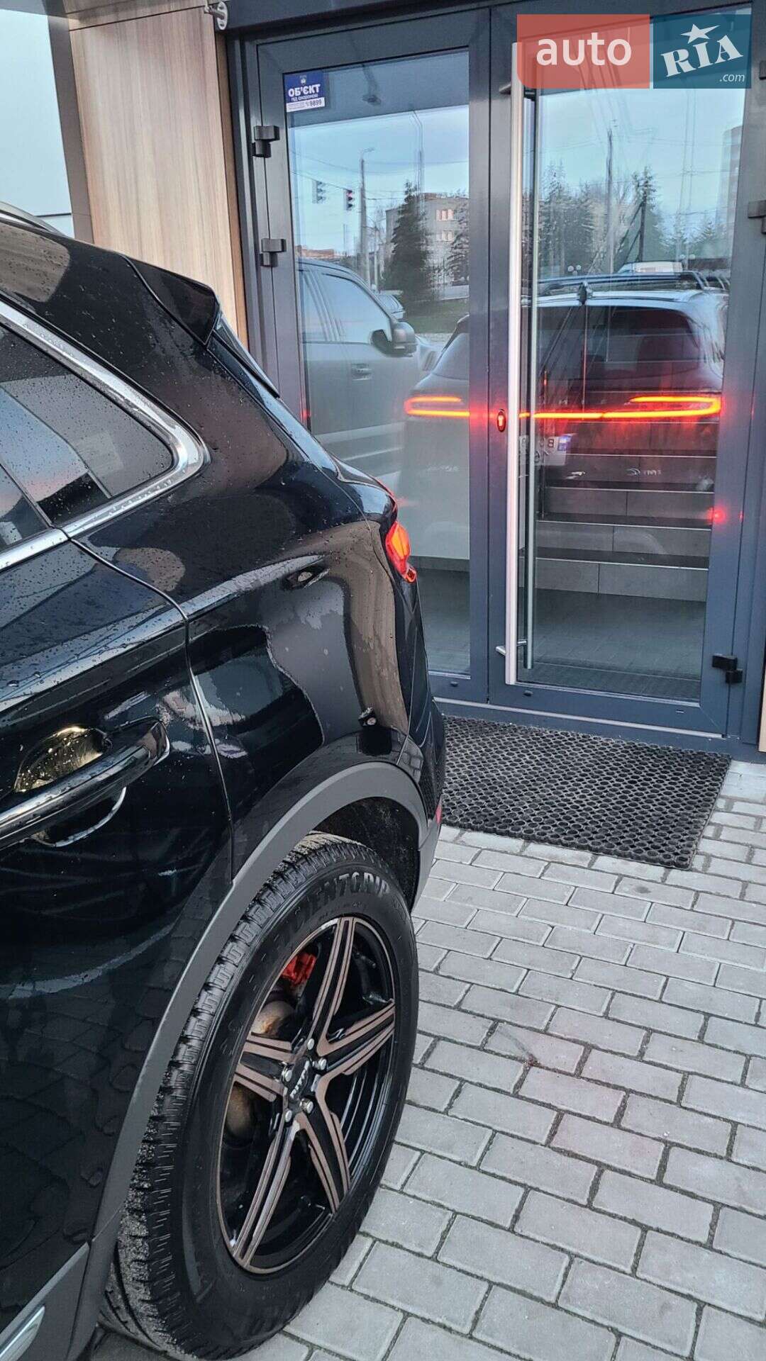 Lincoln MKC 2017 VIN 5LMCJ2D99HUL35205 фото оголошення 61 з 65