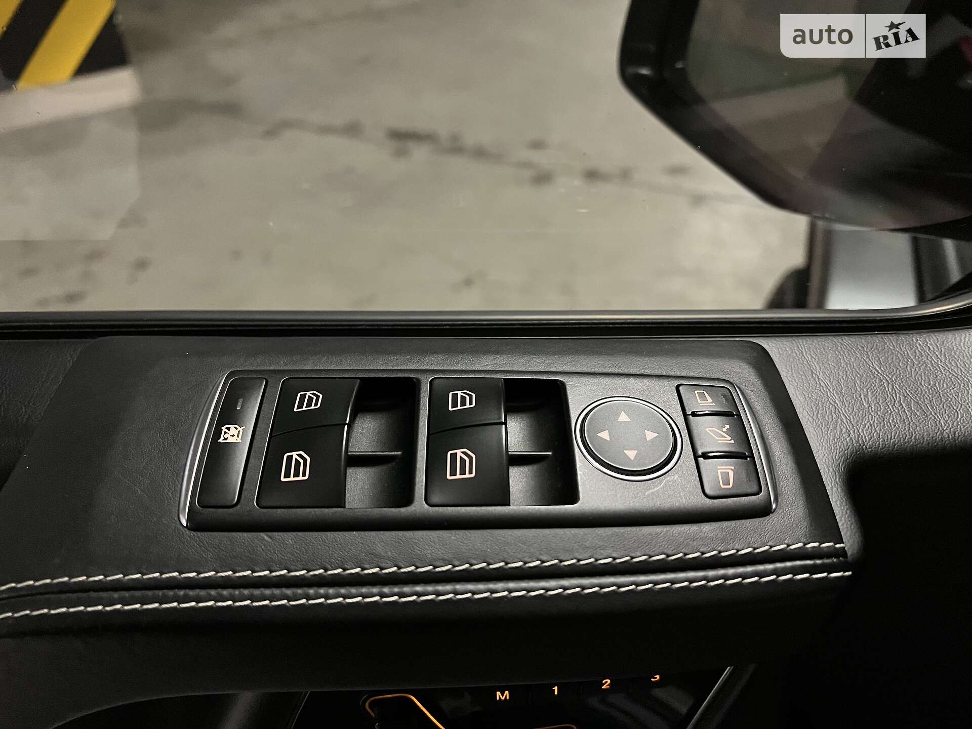 Mercedes-Benz G-Class 2015 VIN WDB4632721X245813 фото оголошення 31 з 99