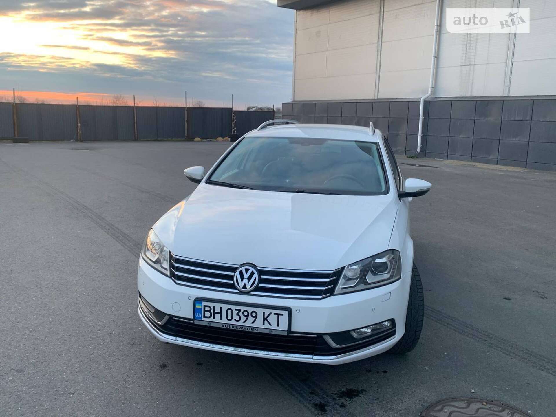 Volkswagen Passat 2012 VIN WVWZZZ3CZCE142754 фото оголошення 3 з 19