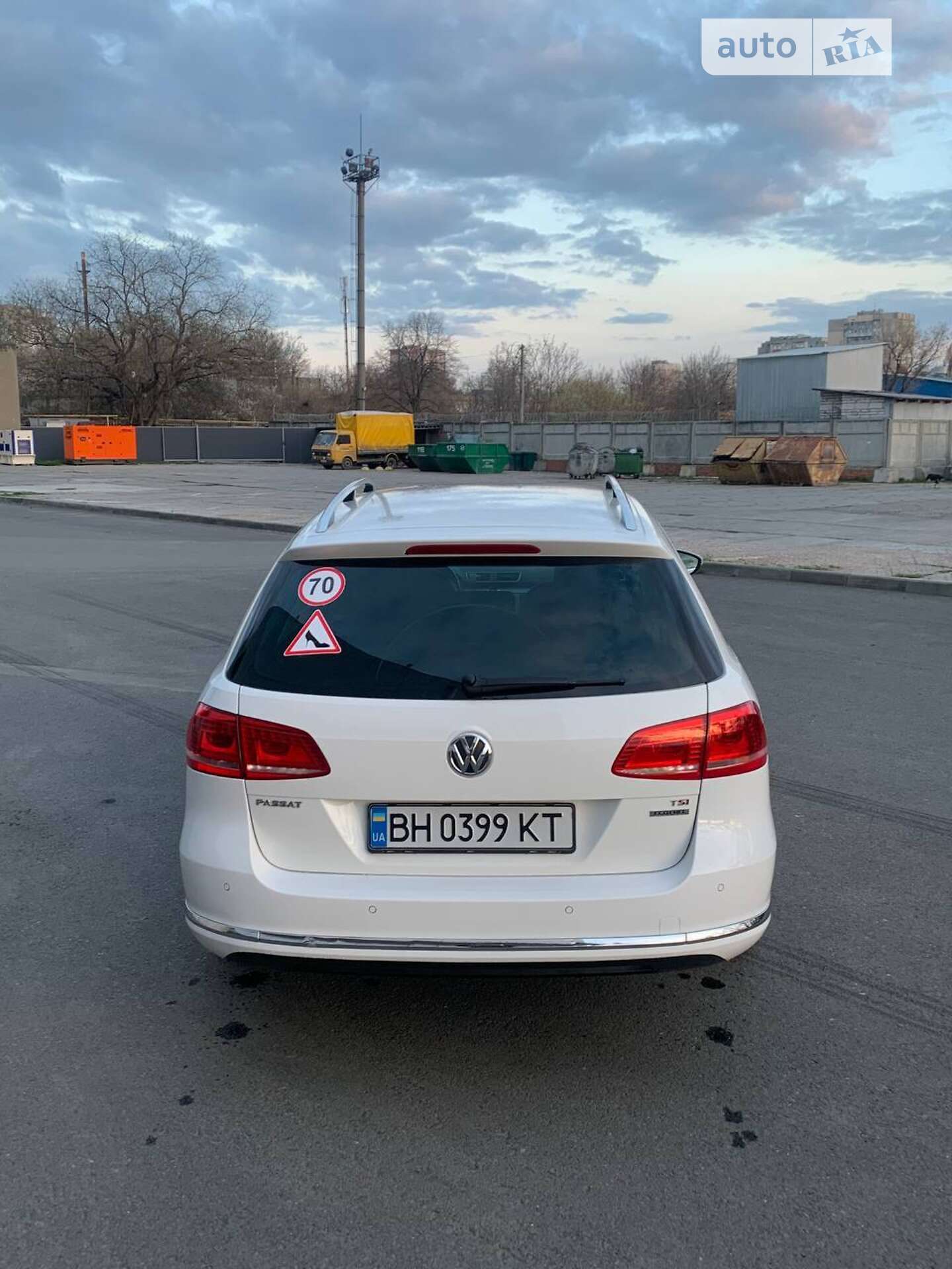 Volkswagen Passat 2012 VIN WVWZZZ3CZCE142754 фото оголошення 10 з 19