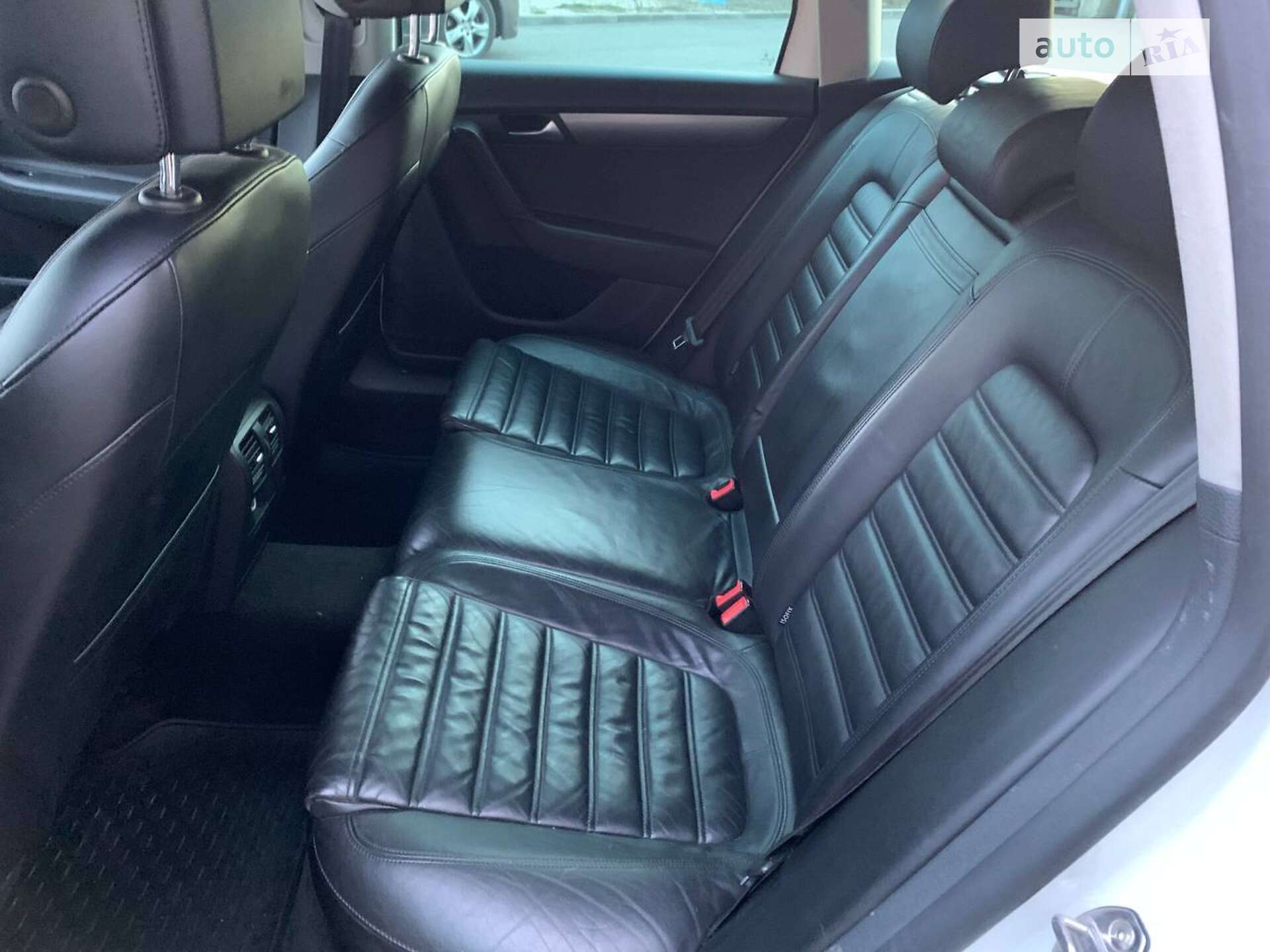 Volkswagen Passat 2012 VIN WVWZZZ3CZCE142754 фото оголошення 15 з 19