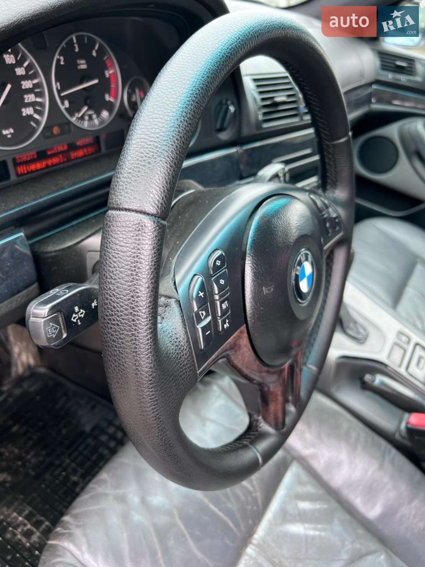 BMW 5 Series 2003 VIN WBADP810X0G047535 фото оголошення 36 з 49