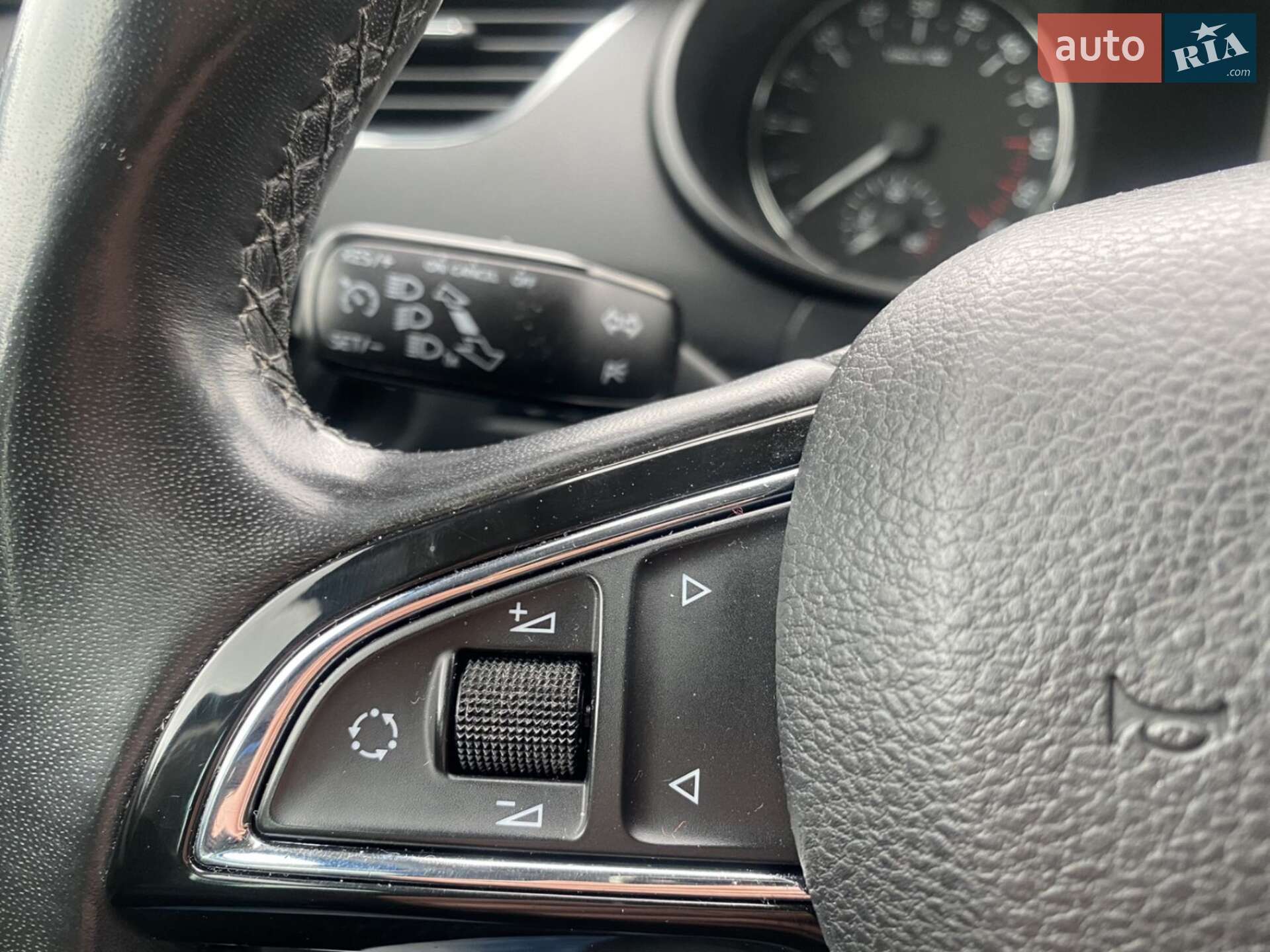 Skoda Octavia 2014 VIN TMBJG9NE4E0173181 фото оголошення 19 з 34