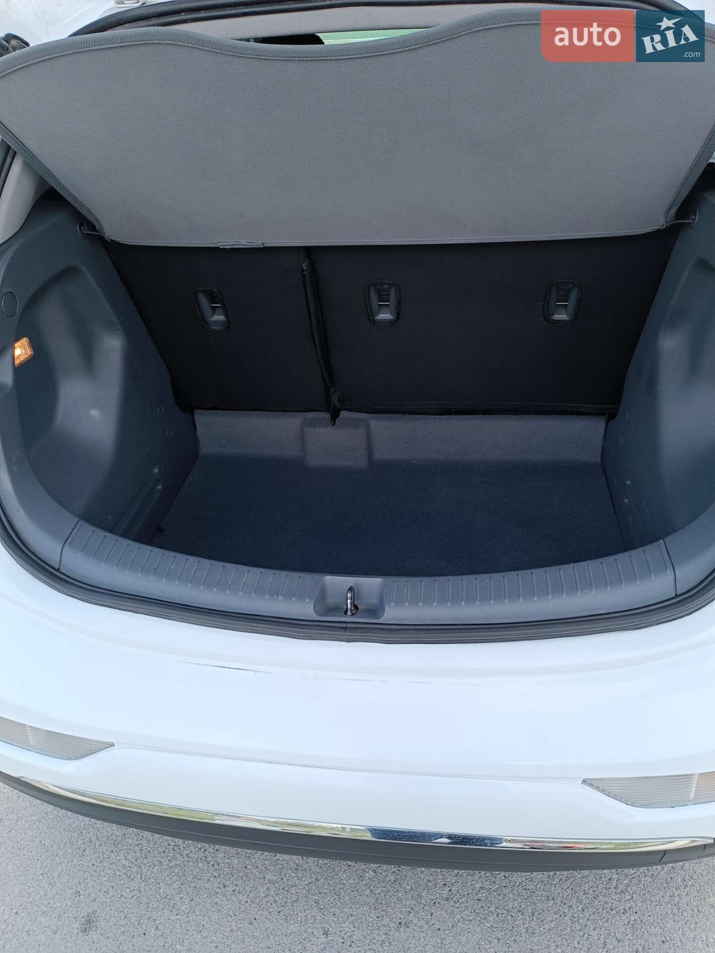 Chevrolet Bolt EV 2019 VIN 1G1FY6S04L4107528 фото оголошення 14 з 14