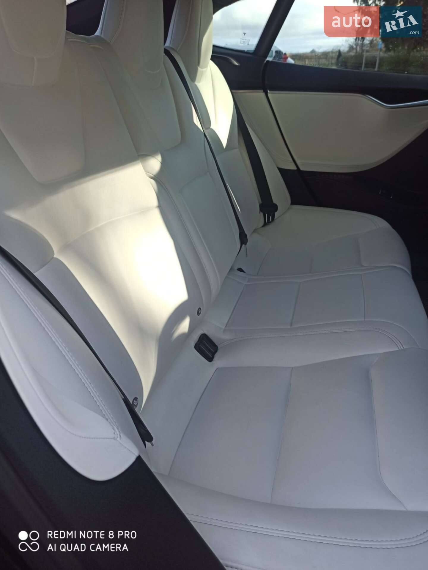 Tesla Model S 2017 VIN 5YJSA1E29HF229876 фото оголошення 8 з 15