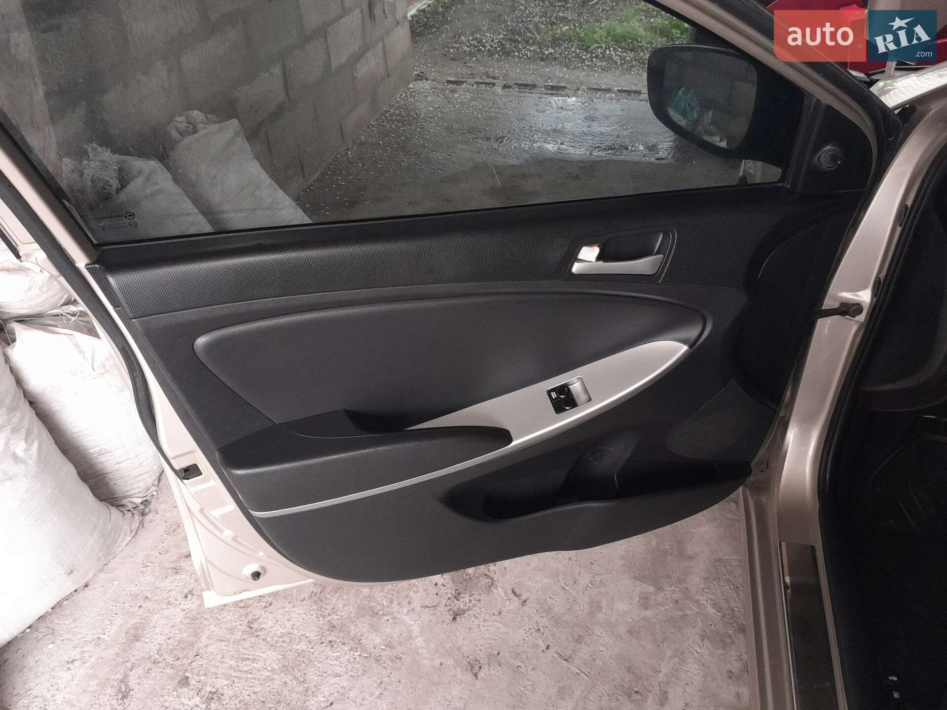 Hyundai Accent 2011 VIN Z94CT41CABR014786 фото оголошення 11 з 14