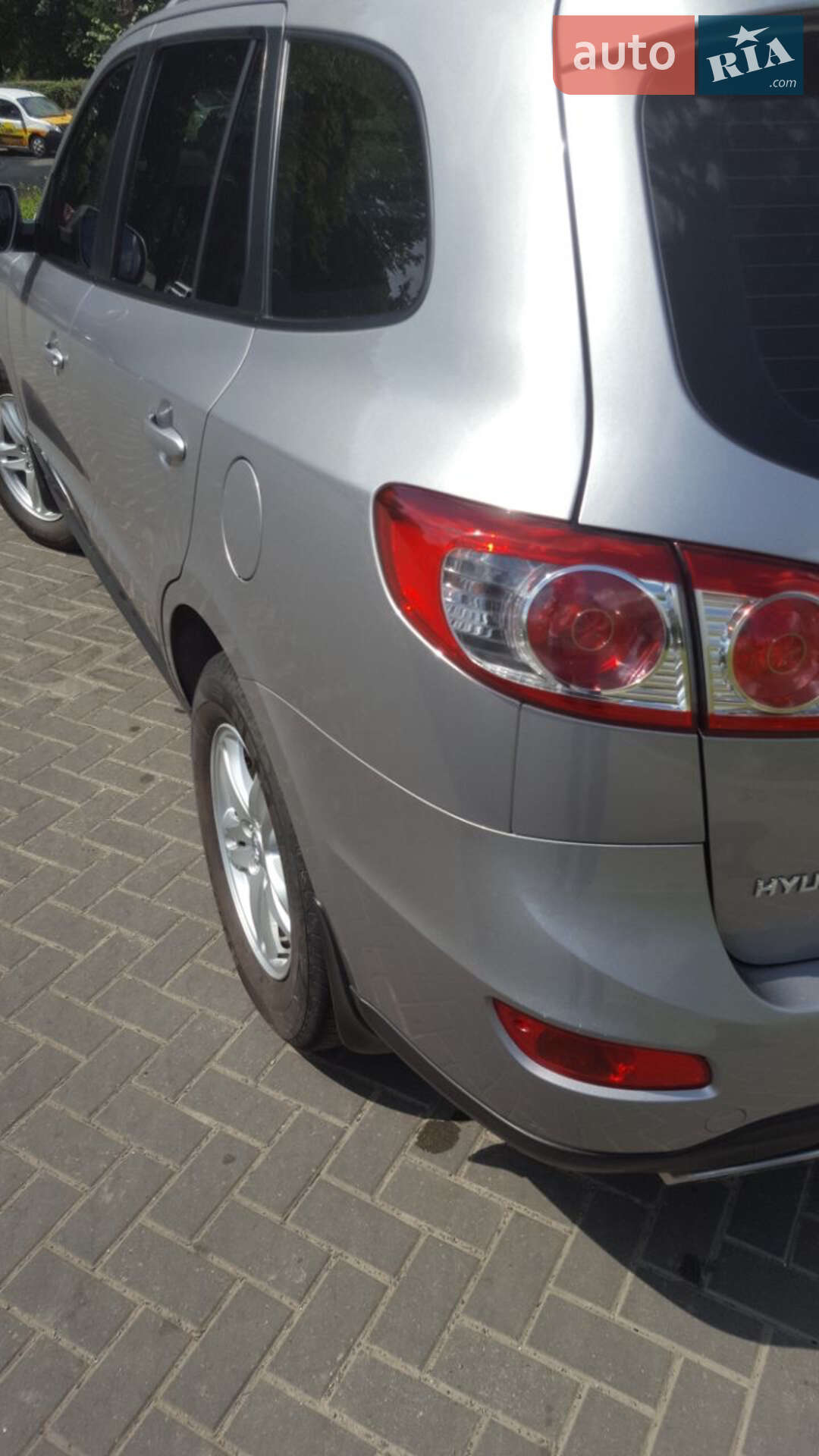Hyundai Santa FE 2011 VIN KMHSH81BCBU702057 фото оголошення 12 з 26