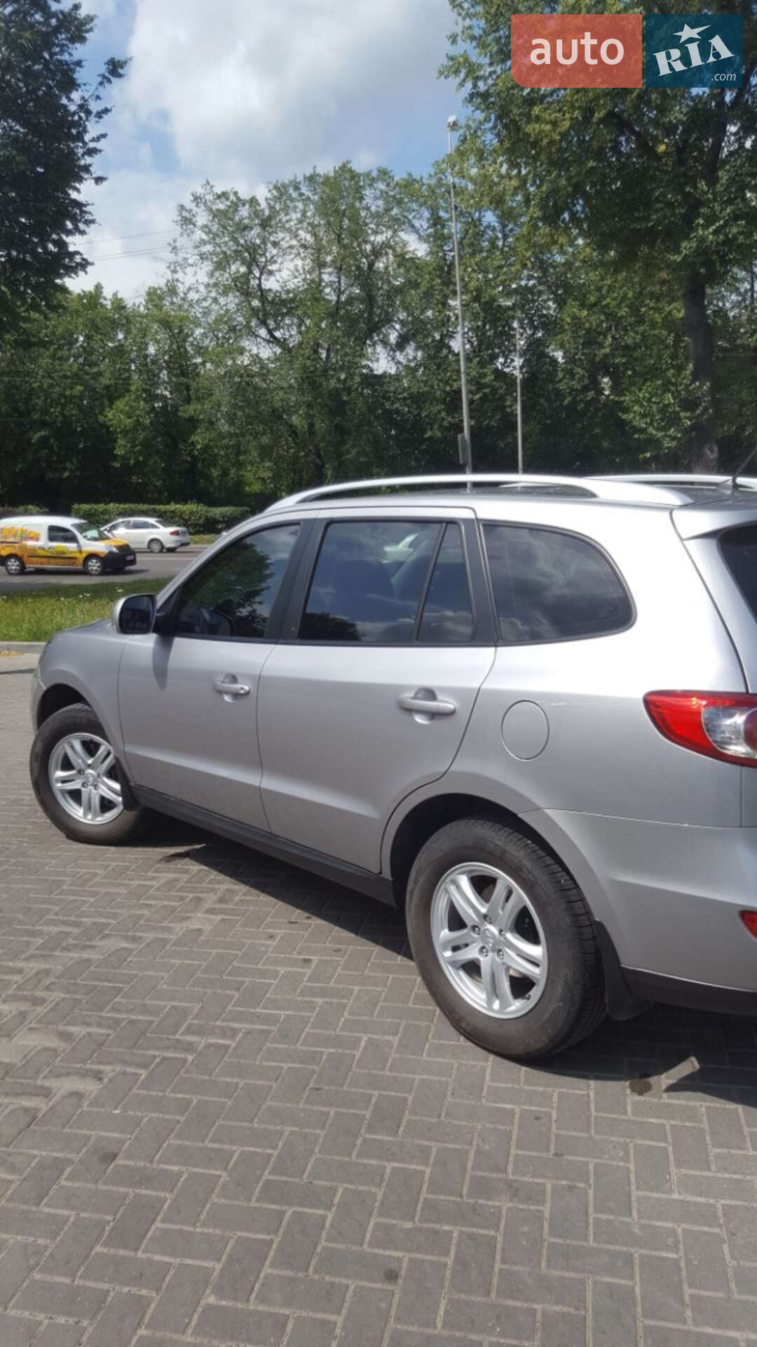 Hyundai Santa FE 2011 VIN KMHSH81BCBU702057 фото оголошення 16 з 26