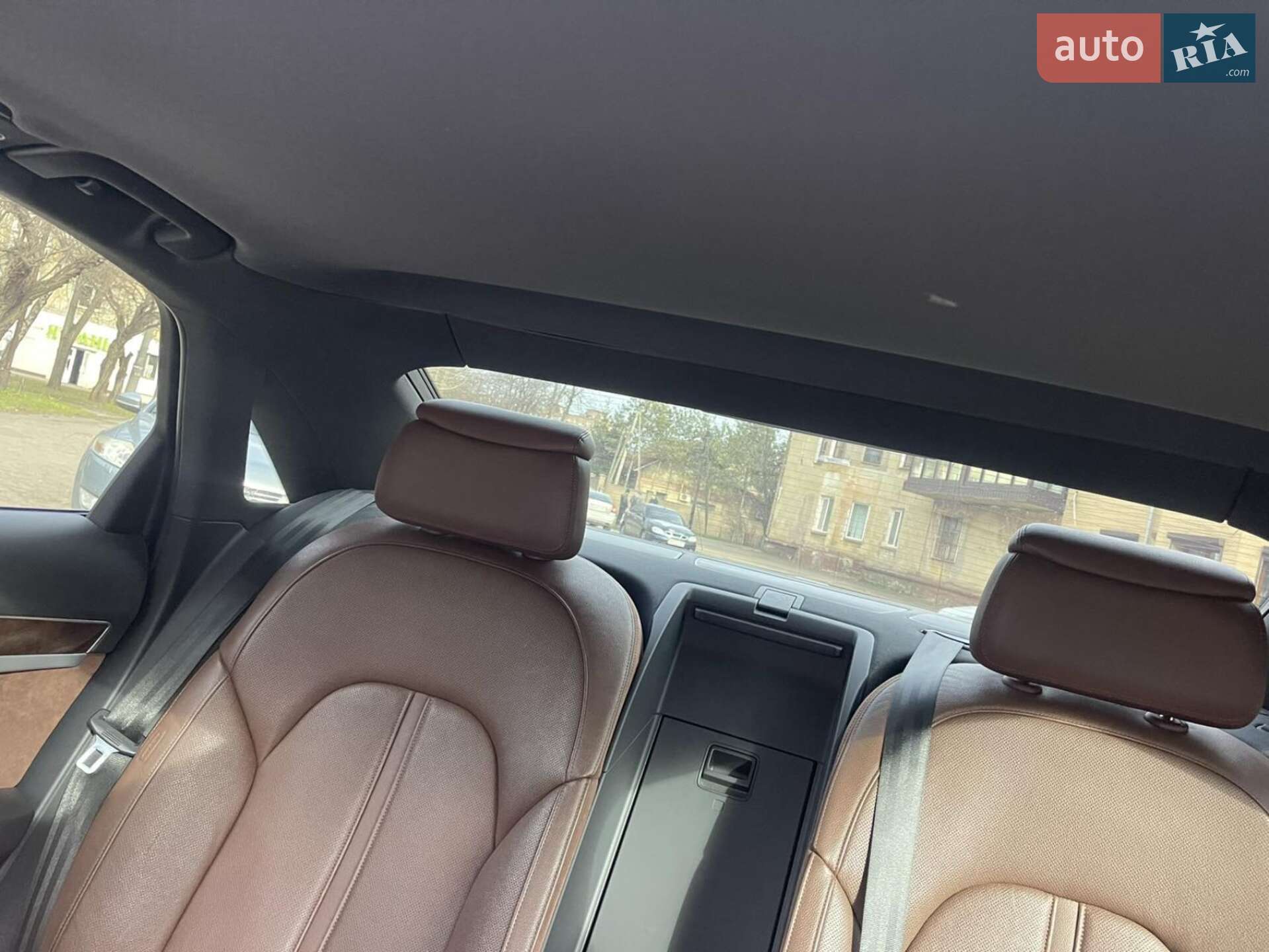 Audi A8 2015 VIN WAUJGAFDXFN039154 фото оголошення 49 з 94