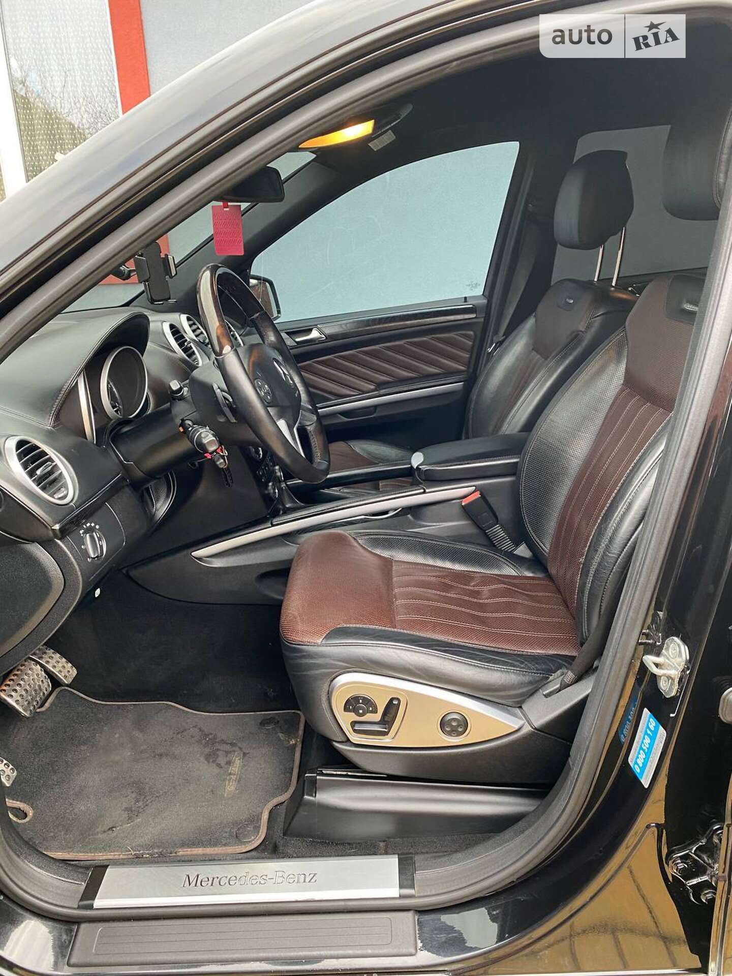 Mercedes-Benz GLK-Class 2011 VIN WDC1648231A775087 фото оголошення 4 з 10