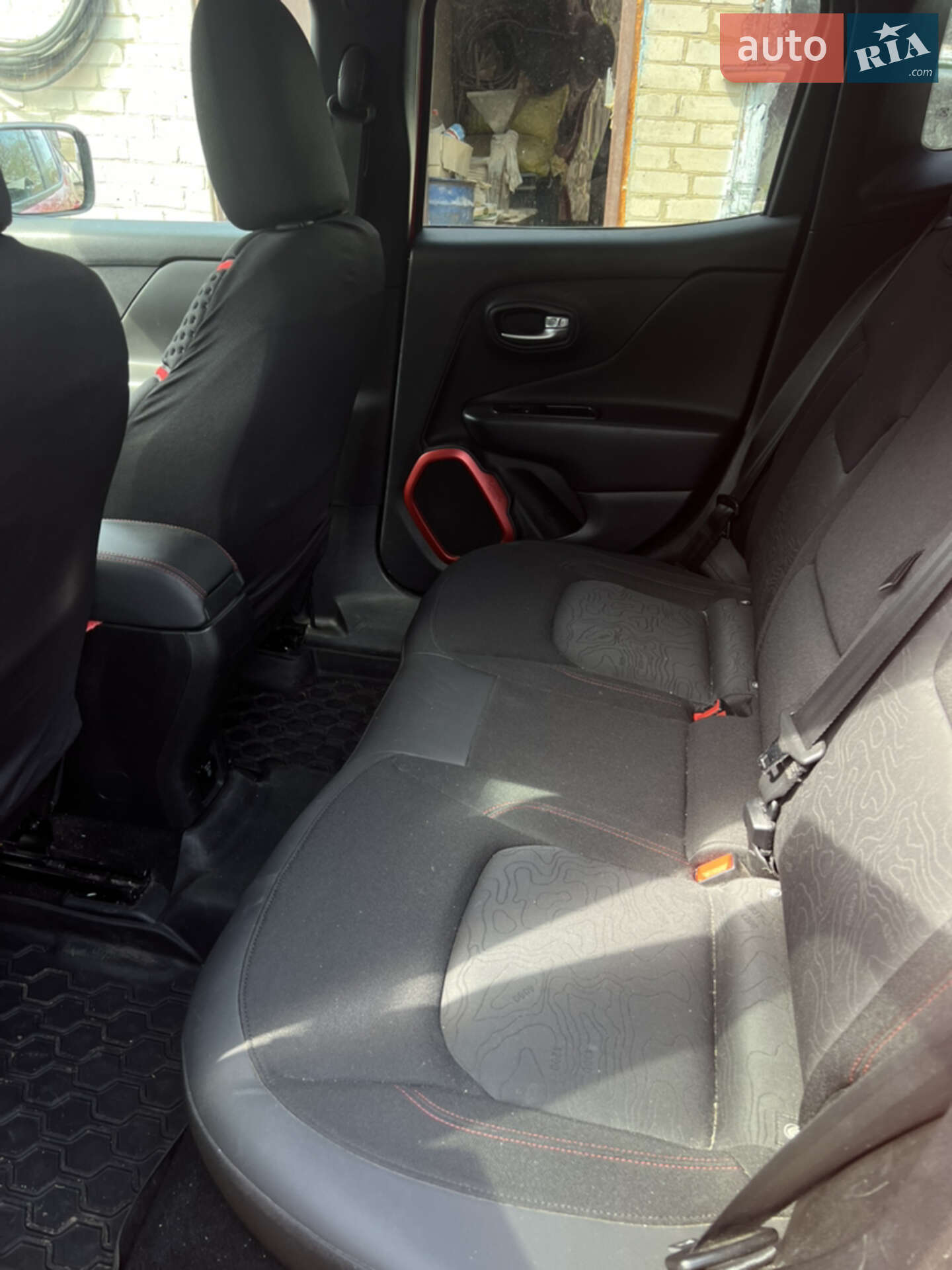Jeep Renegade 2015 VIN ZACCJBCT3GPC99211 фото оголошення 3 з 12