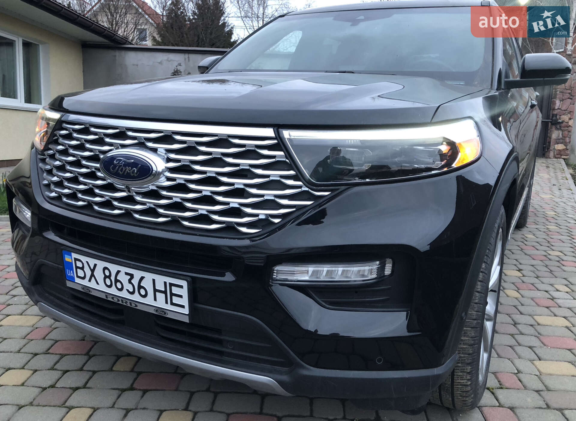 Ford Explorer 2021 VIN 1FM5K8HC4MGB01242 фото оголошення 3 з 18