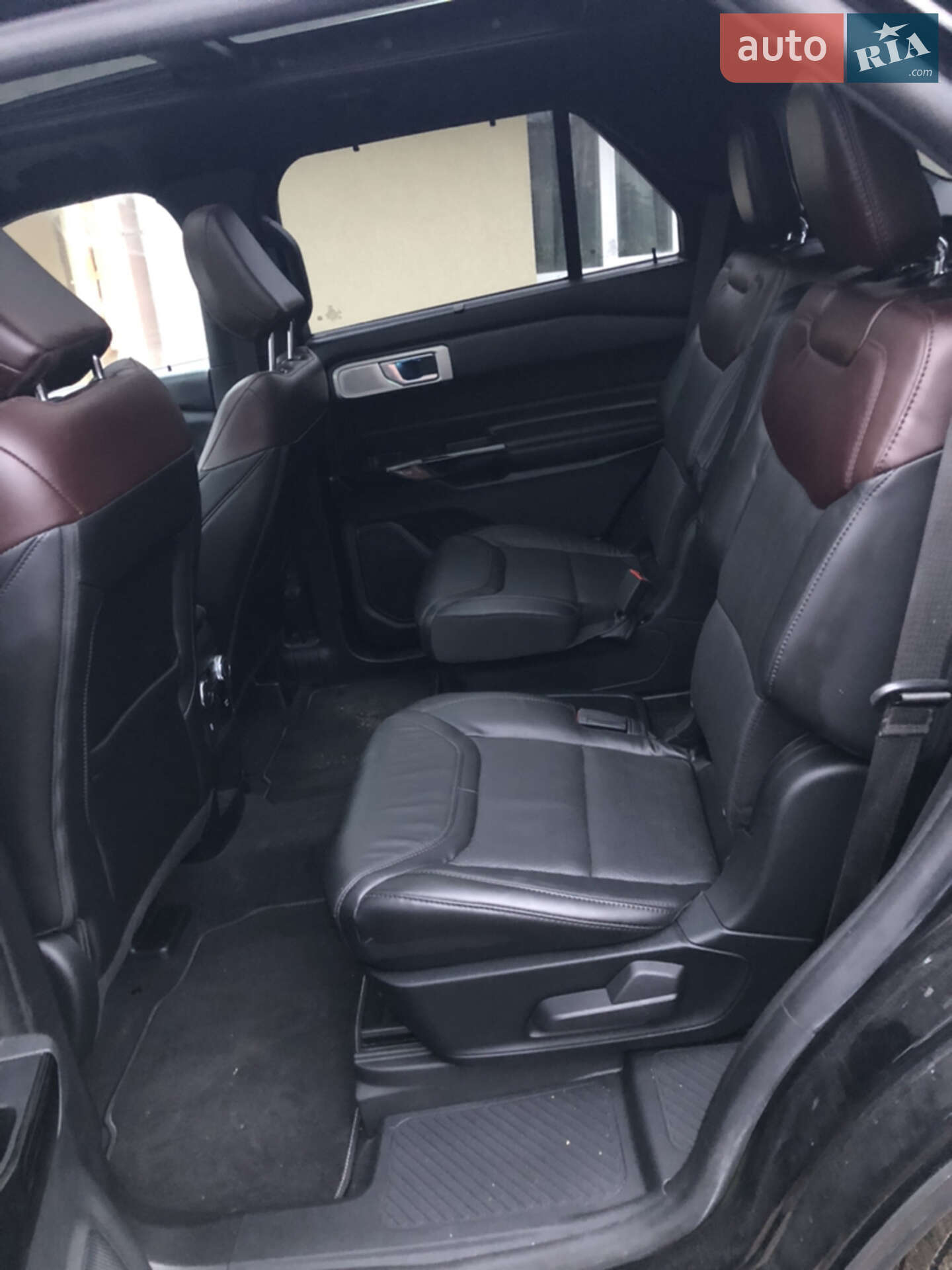 Ford Explorer 2021 VIN 1FM5K8HC4MGB01242 фото оголошення 14 з 18