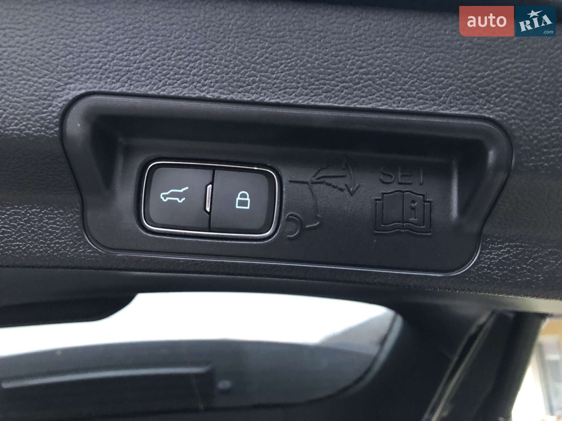 Ford Explorer 2021 VIN 1FM5K8HC4MGB01242 фото оголошення 18 з 18
