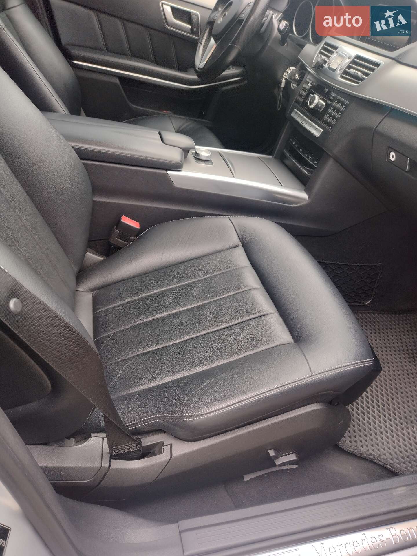 Mercedes-Benz E-Class 2014 VIN WDD2120971B124073 фото оголошення 11 з 12