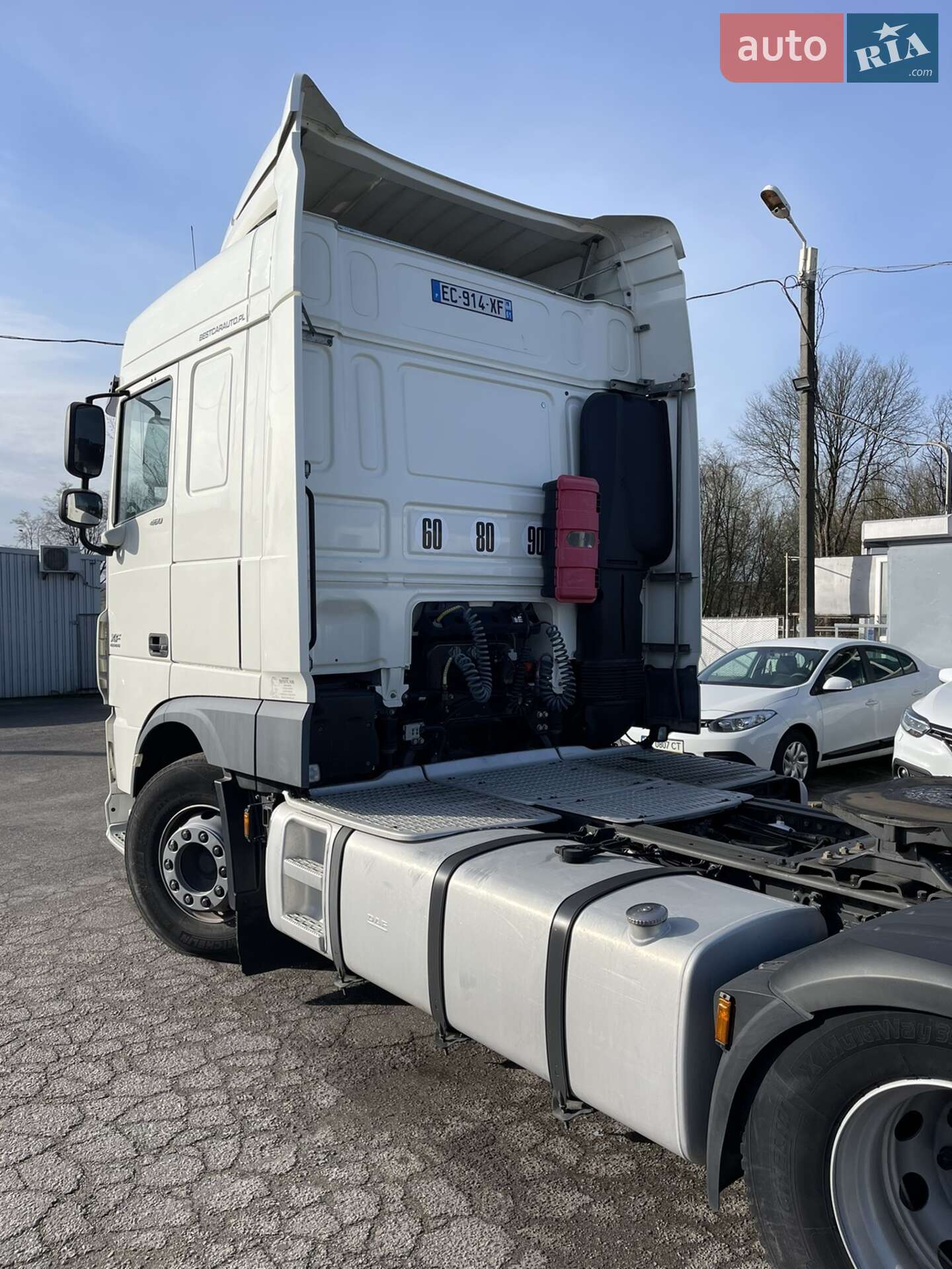 DAF XF 106 2016 VIN XLRTEH4300G086599 фото оголошення 12 з 36