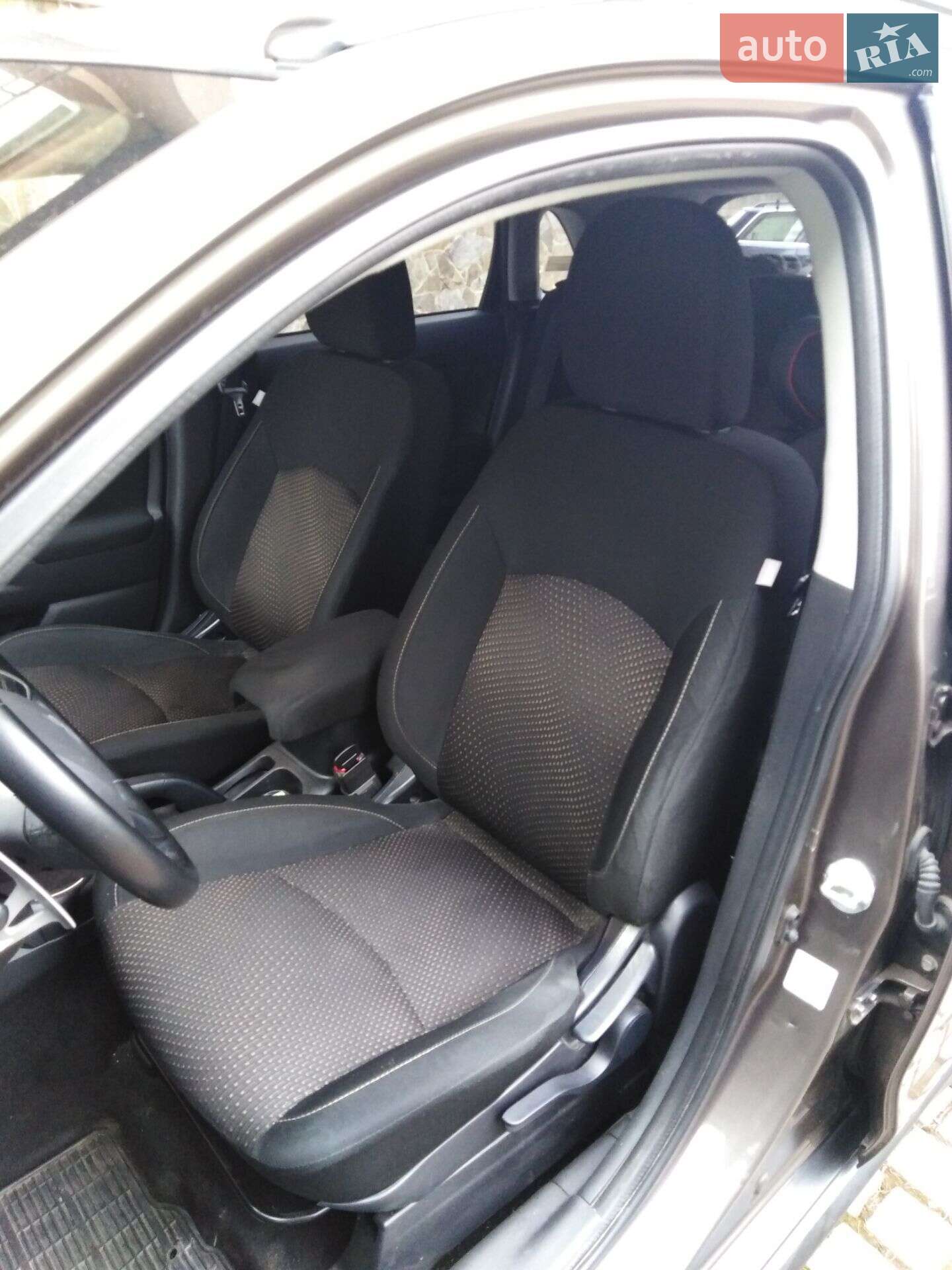 Mitsubishi ASX 2014 VIN JMBXLGA8WFZ400682 фото оголошення 3 з 8