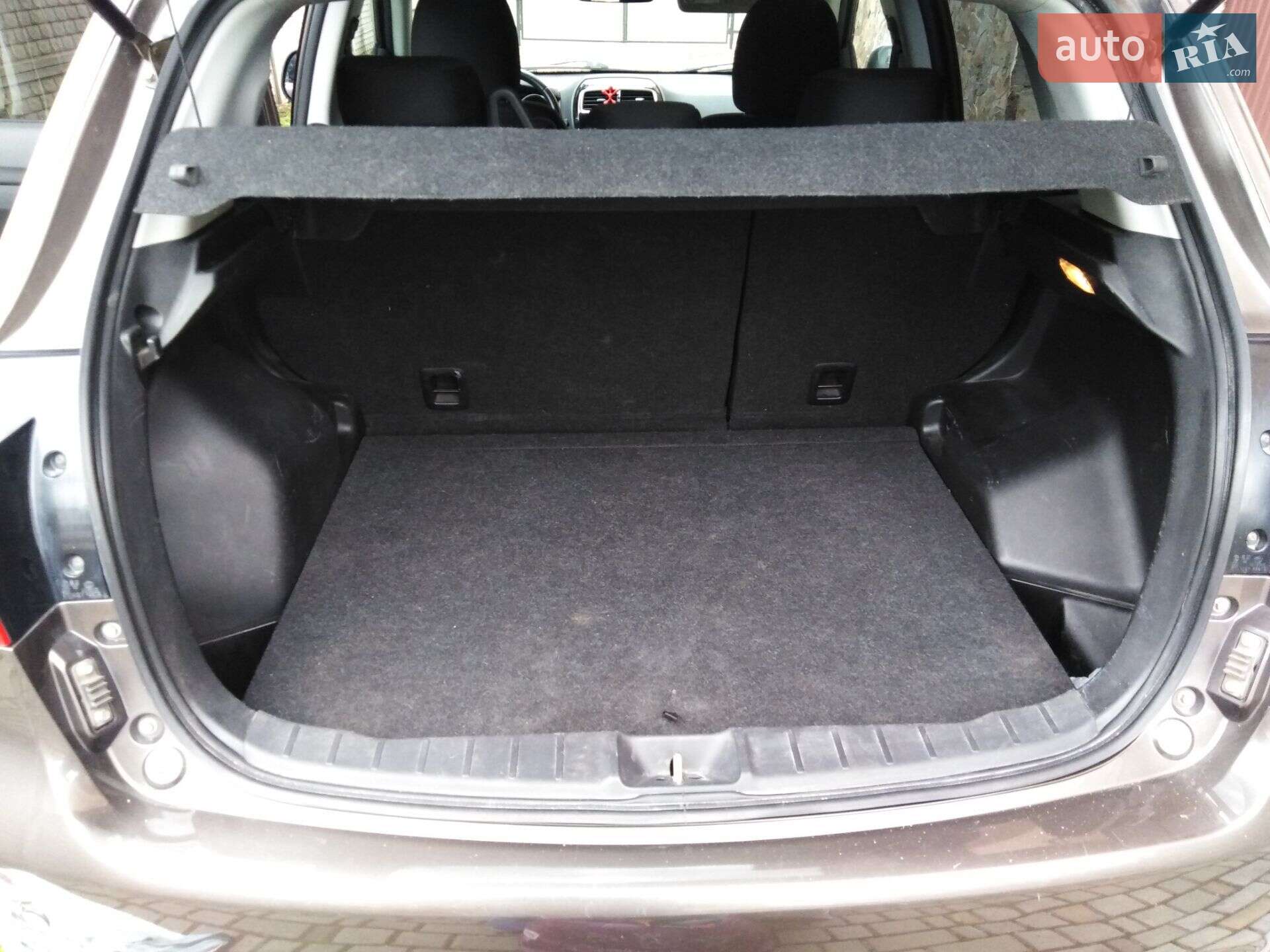 Mitsubishi ASX 2014 VIN JMBXLGA8WFZ400682 фото оголошення 6 з 8
