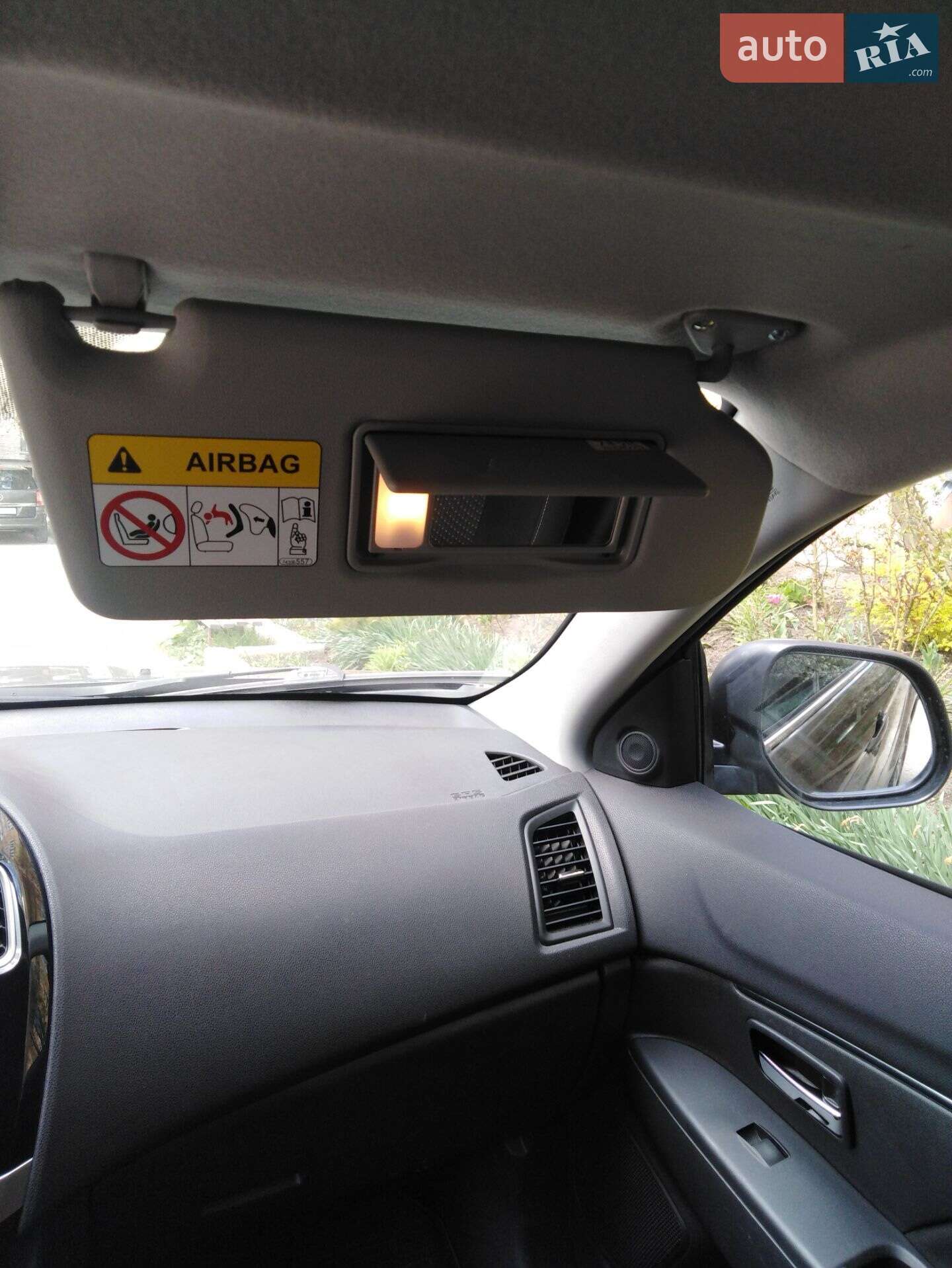 Mitsubishi ASX 2014 VIN JMBXLGA8WFZ400682 фото оголошення 24 з 25