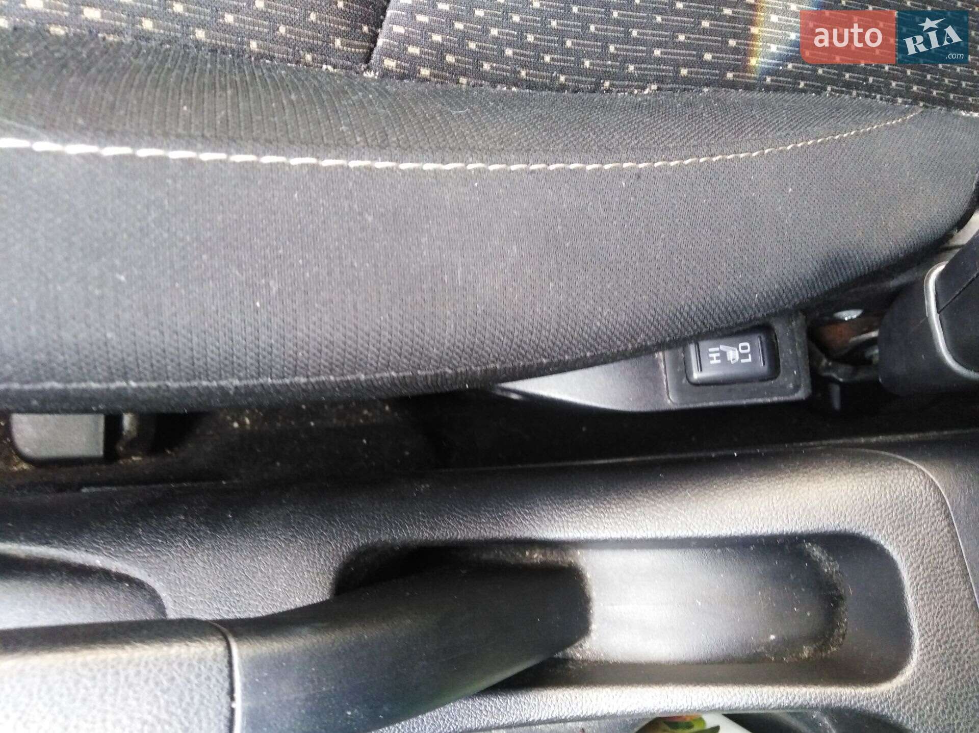 Mitsubishi ASX 2014 VIN JMBXLGA8WFZ400682 фото оголошення 23 з 25