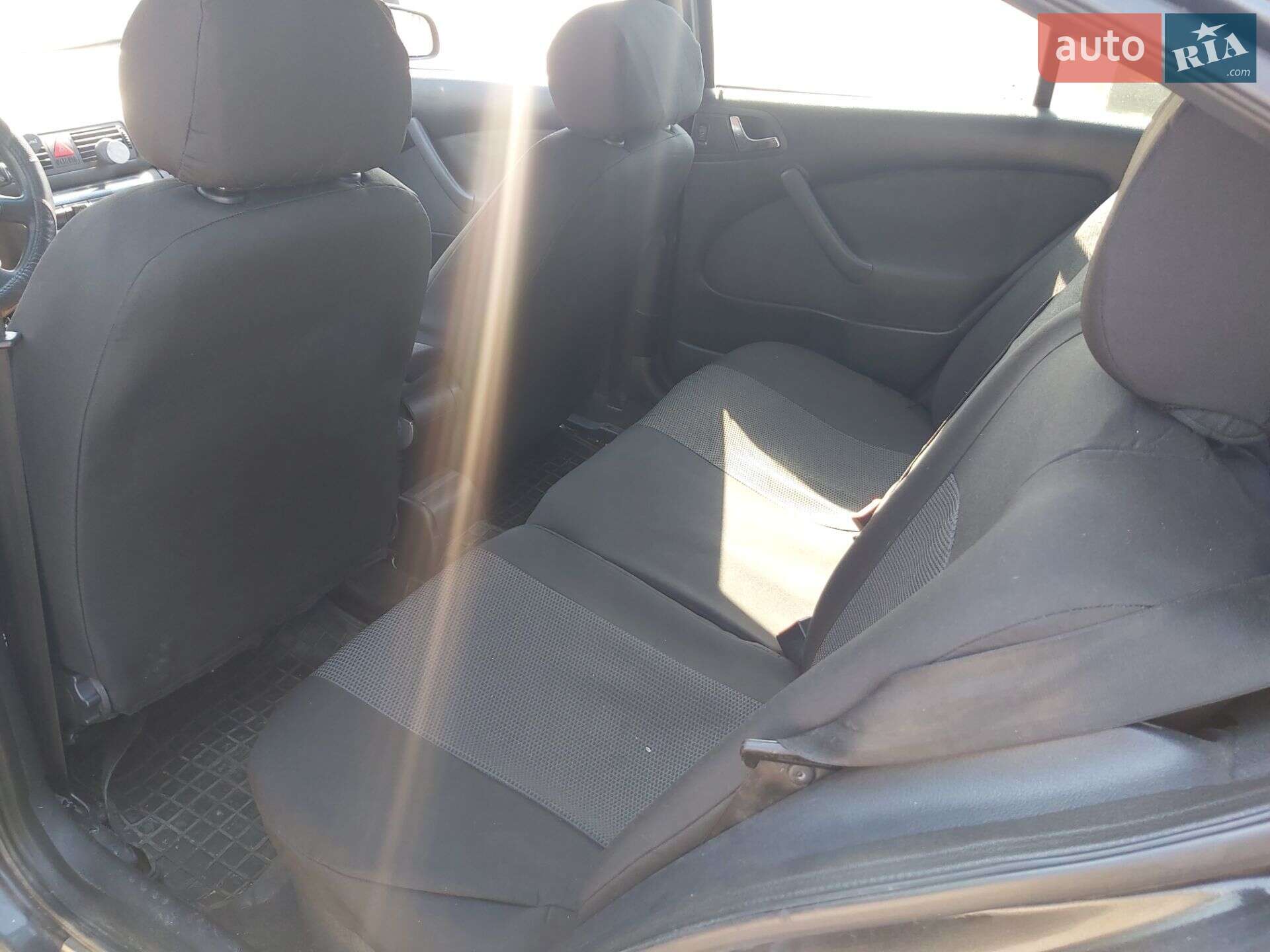 Skoda Octavia 2003 VIN TMBBL41U248731223 фото оголошення 2 з 7