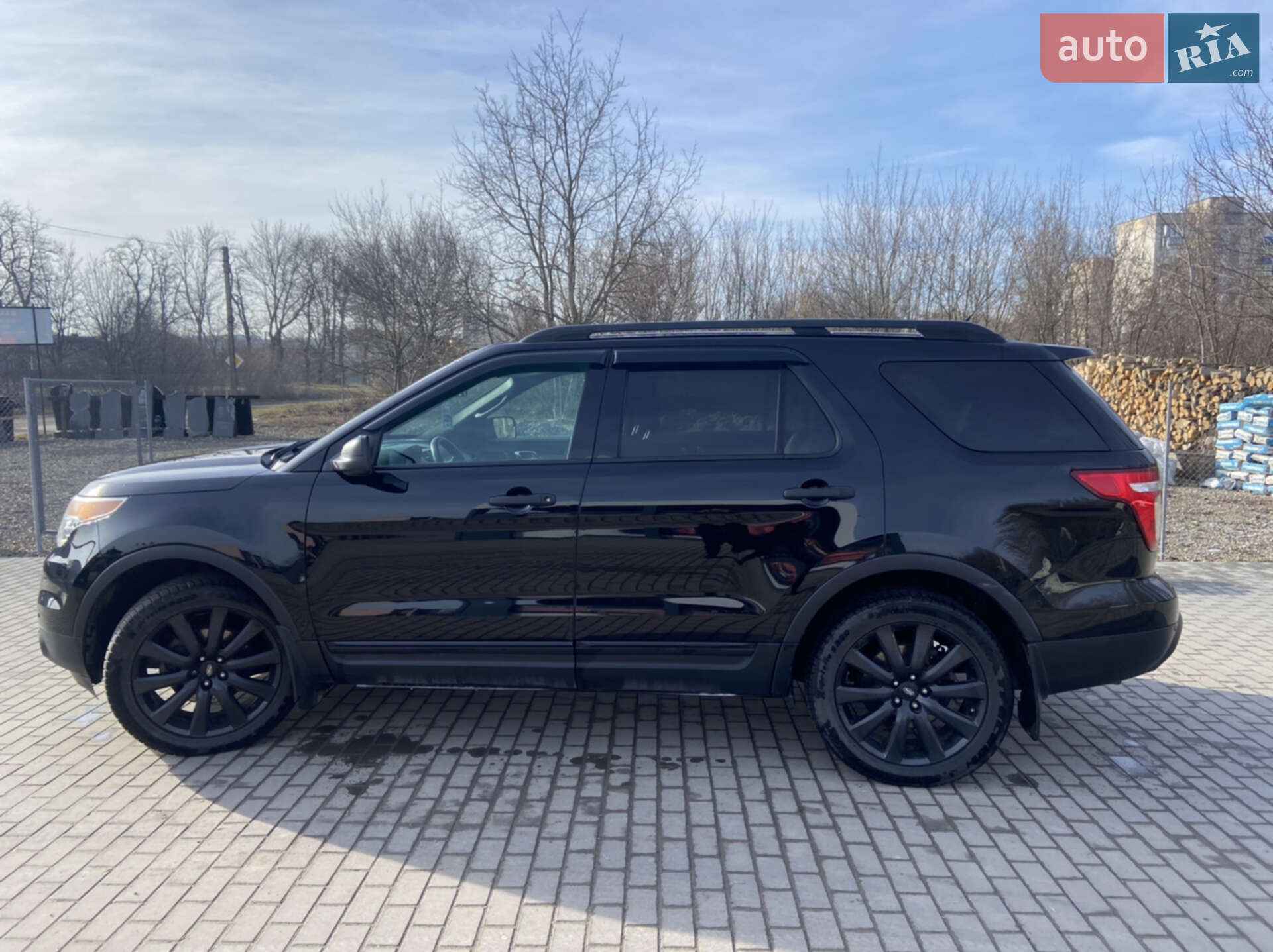 Ford Explorer 2011 VIN 1FMHK8B83CGA40062 фото оголошення 4 з 19