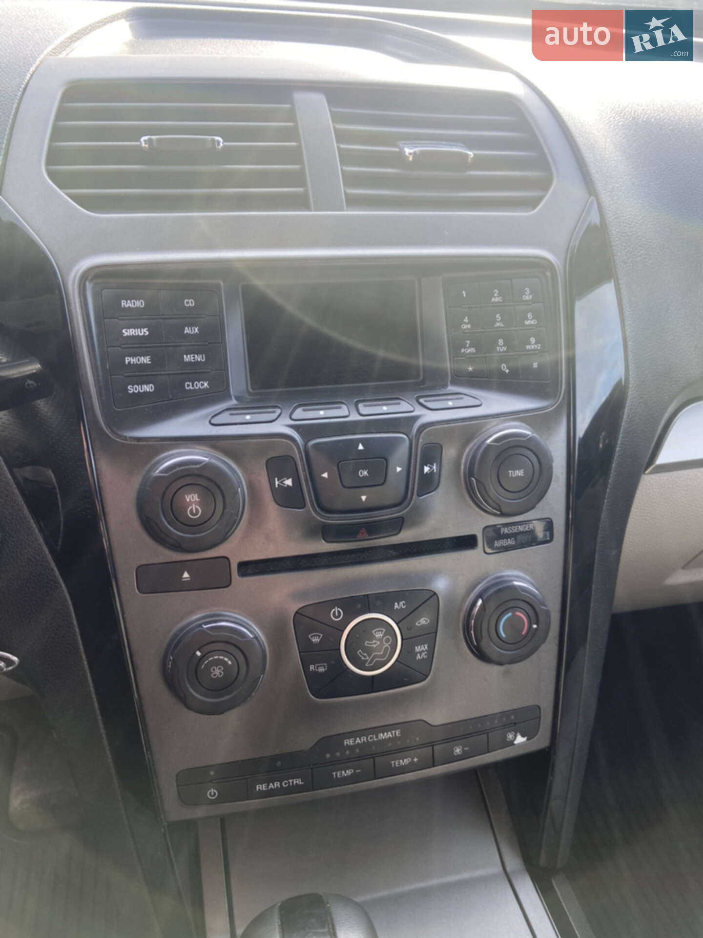 Ford Explorer 2011 VIN 1FMHK8B83CGA40062 фото оголошення 15 з 19