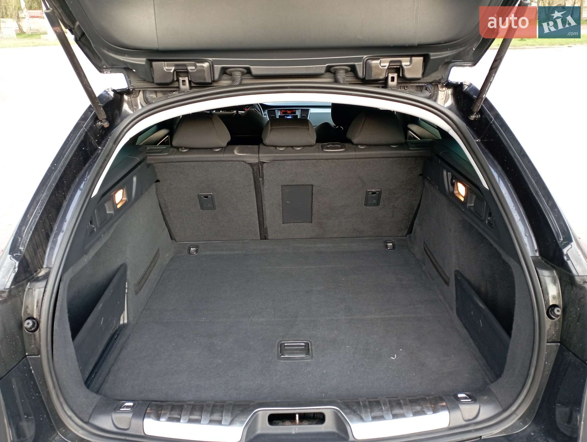 Peugeot 508 2011 VIN VF38ERHF8BL042703 фото оголошення 37 з 51