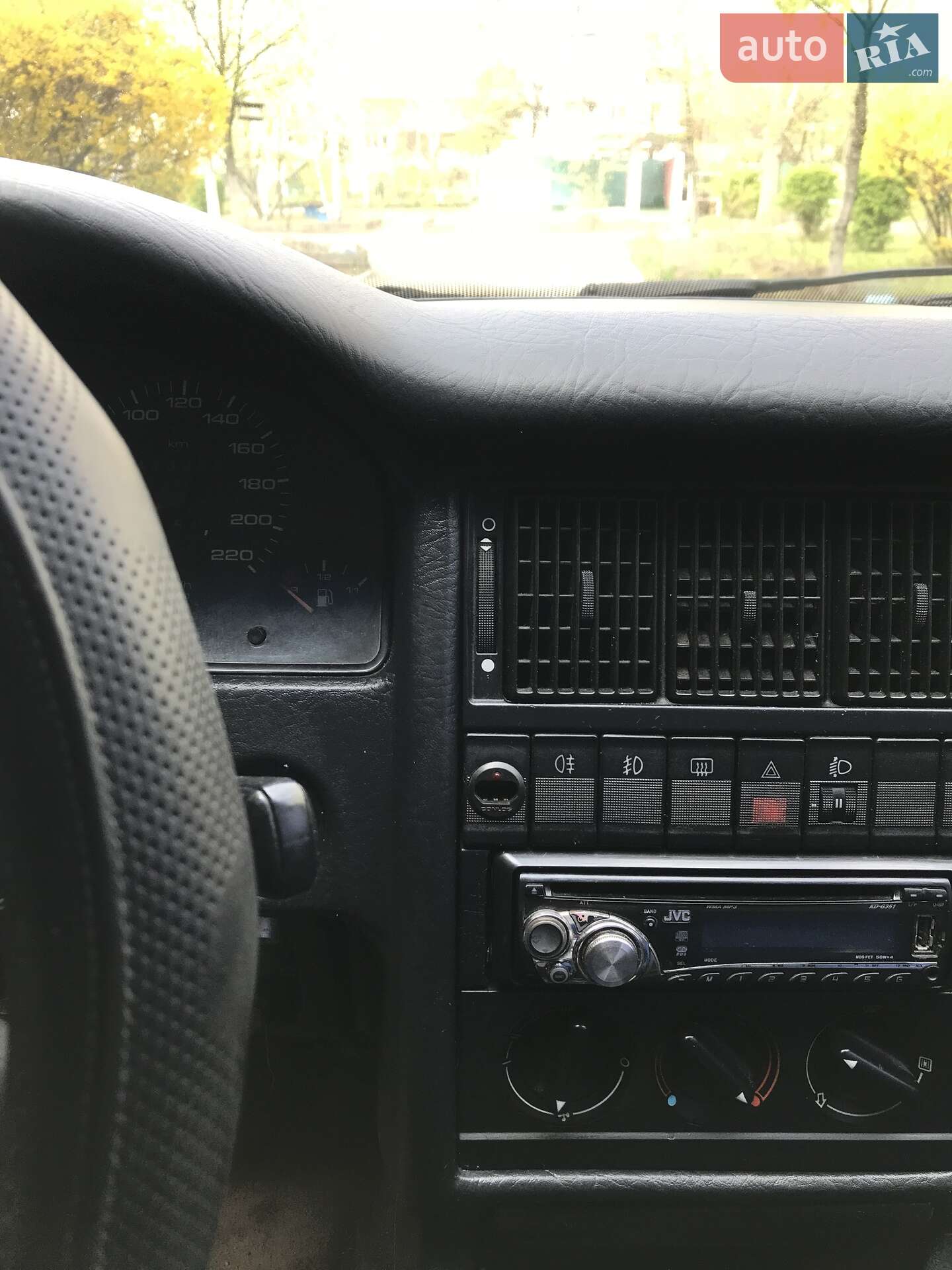 Audi 80 1993 VIN WAUZZZ8CZPA037283 фото оголошення 2 з 14