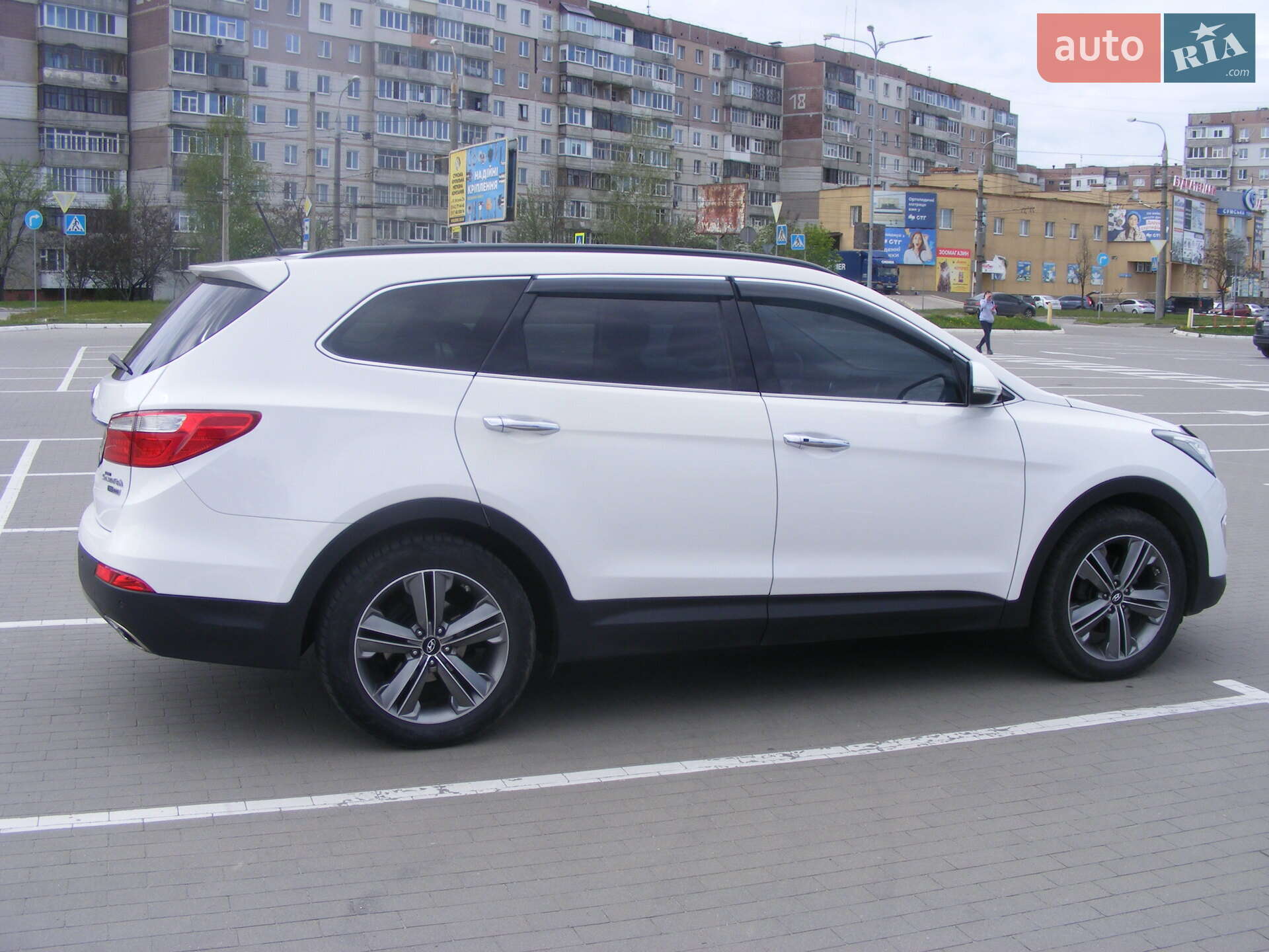 Hyundai Grand Santa Fe 2014 VIN KMHSN81XDEU050594 фото оголошення 9 з 17