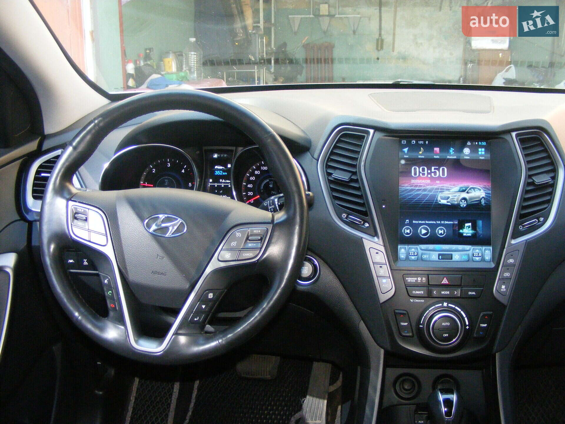 Hyundai Grand Santa Fe 2014 VIN KMHSN81XDEU050594 фото оголошення 15 з 17