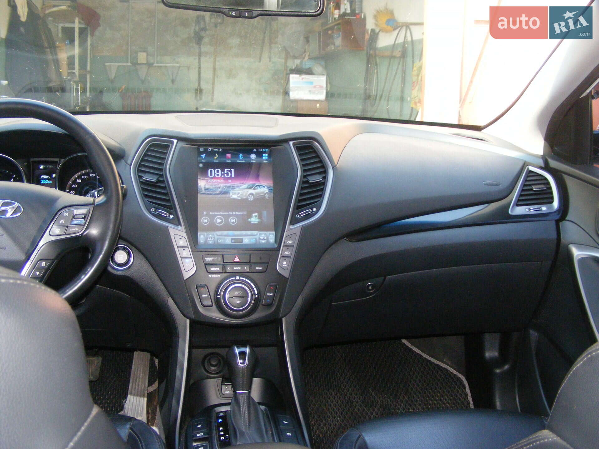 Hyundai Grand Santa Fe 2014 VIN KMHSN81XDEU050594 фото оголошення 16 з 17